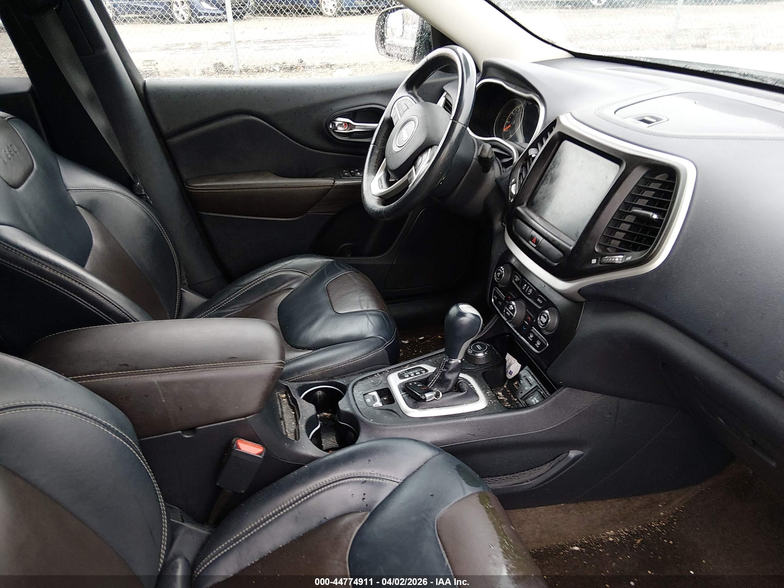 JEEP CHEROKEE image 5