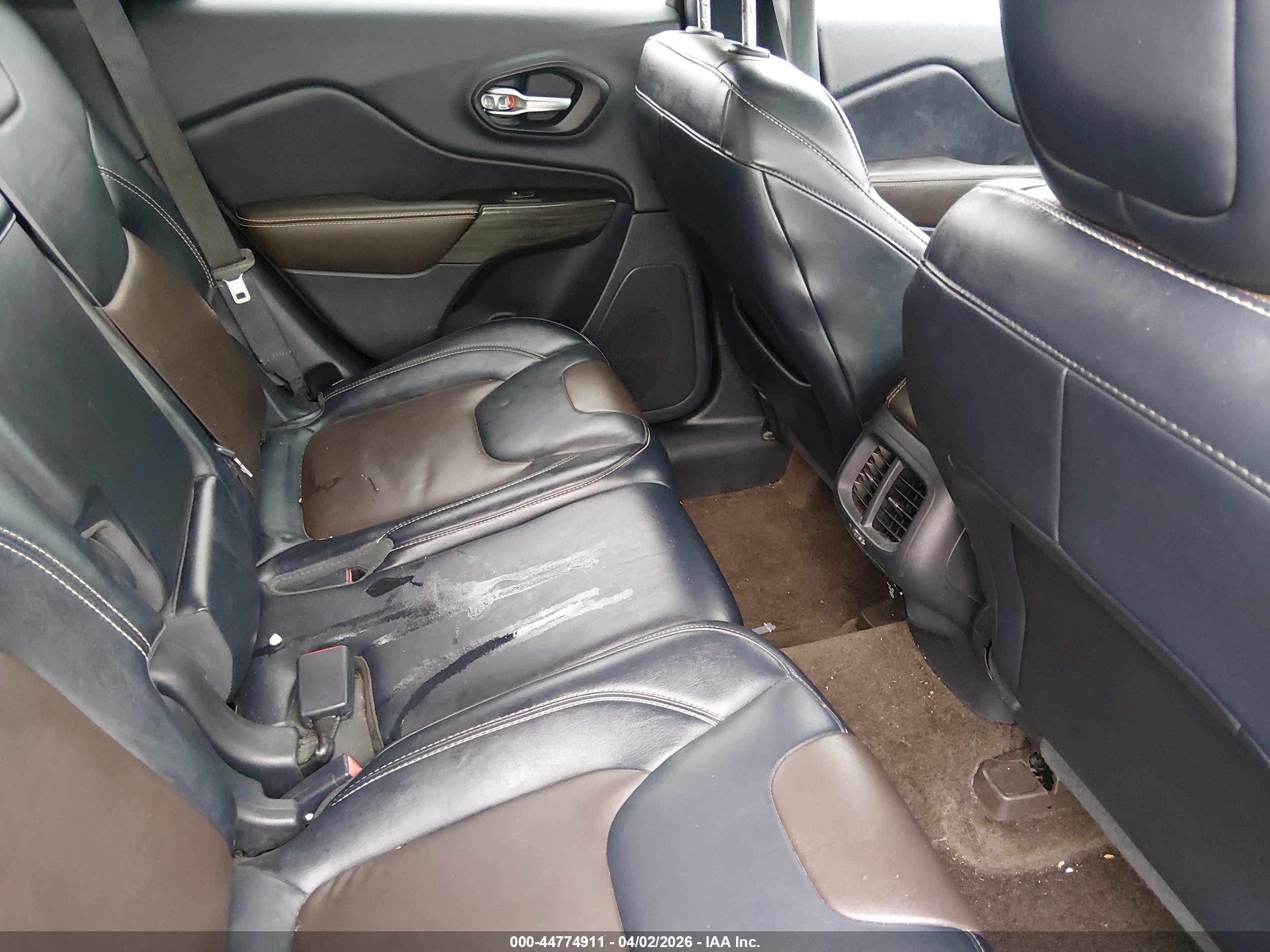 JEEP CHEROKEE image 8
