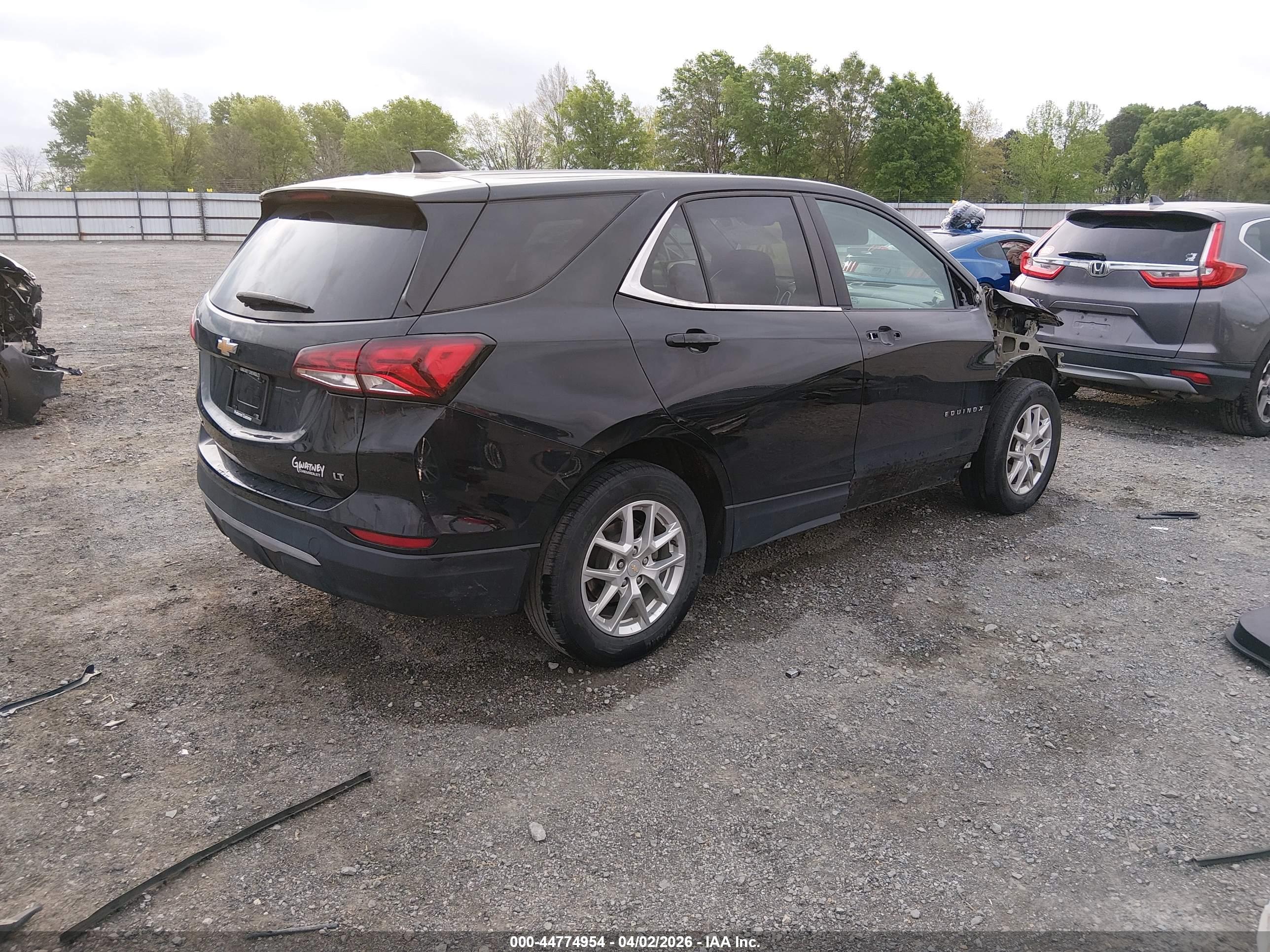 CHEVROLET EQUINOX image 4