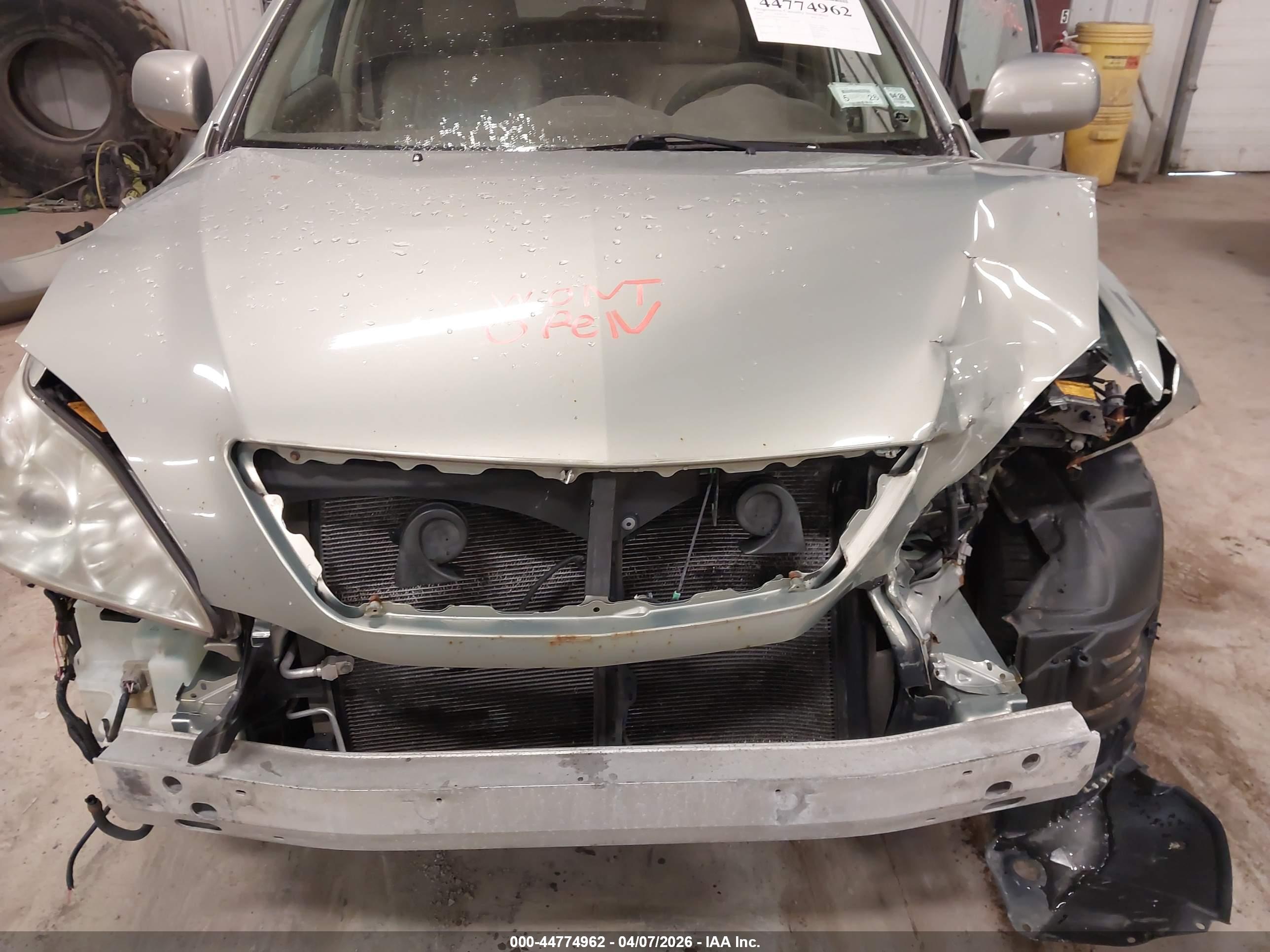 LEXUS RX image 10