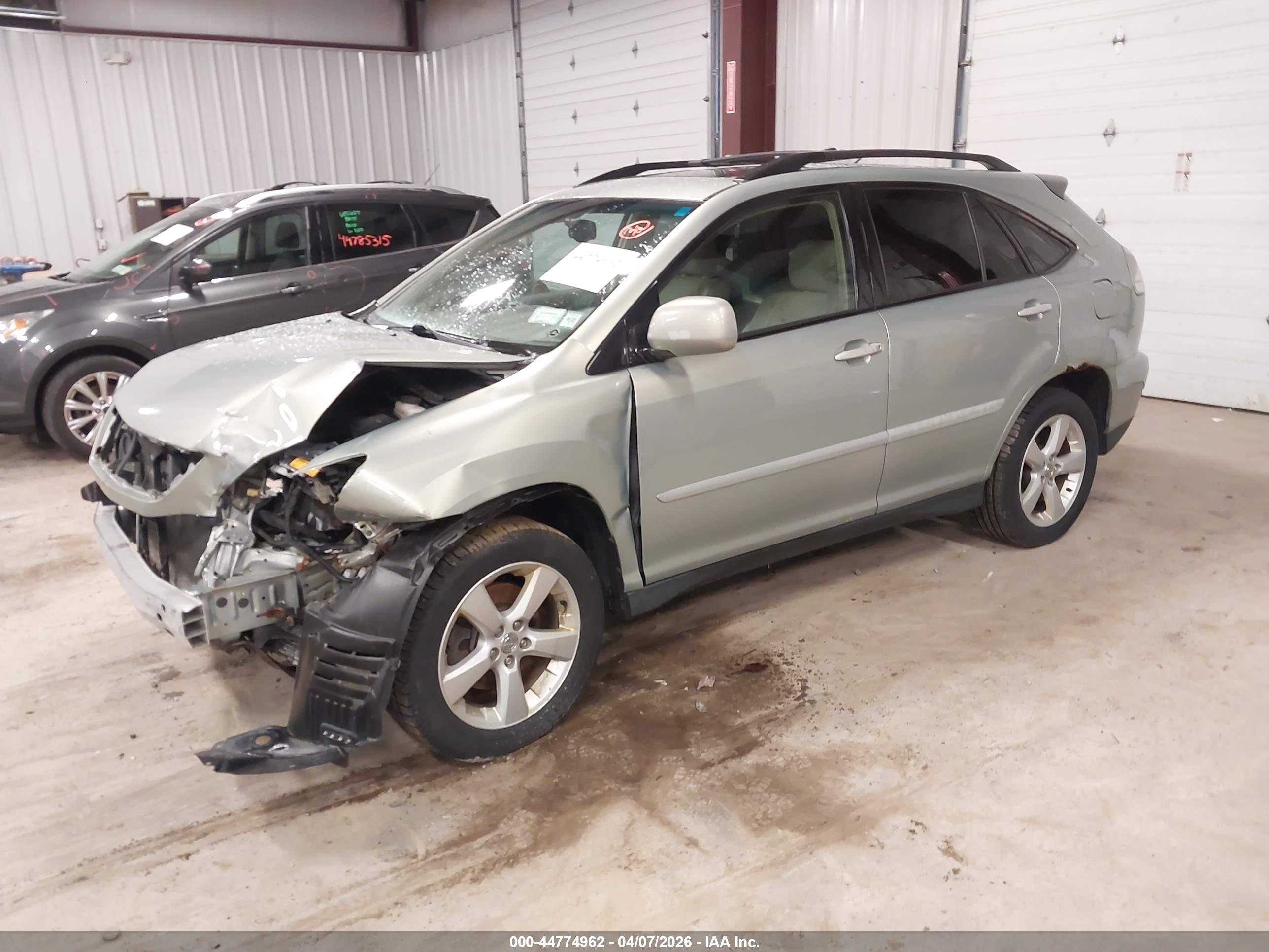 LEXUS RX image 2