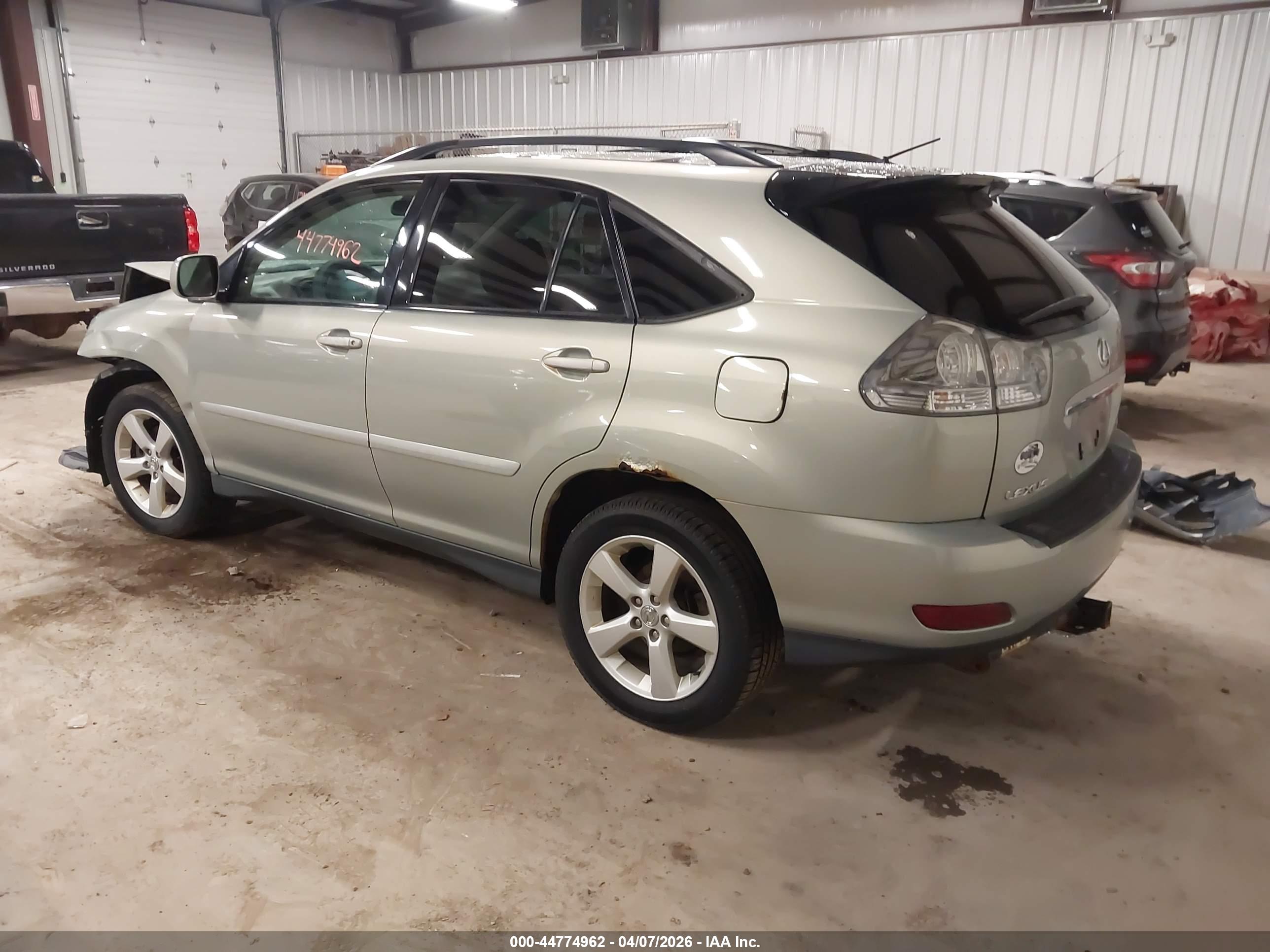 LEXUS RX image 3