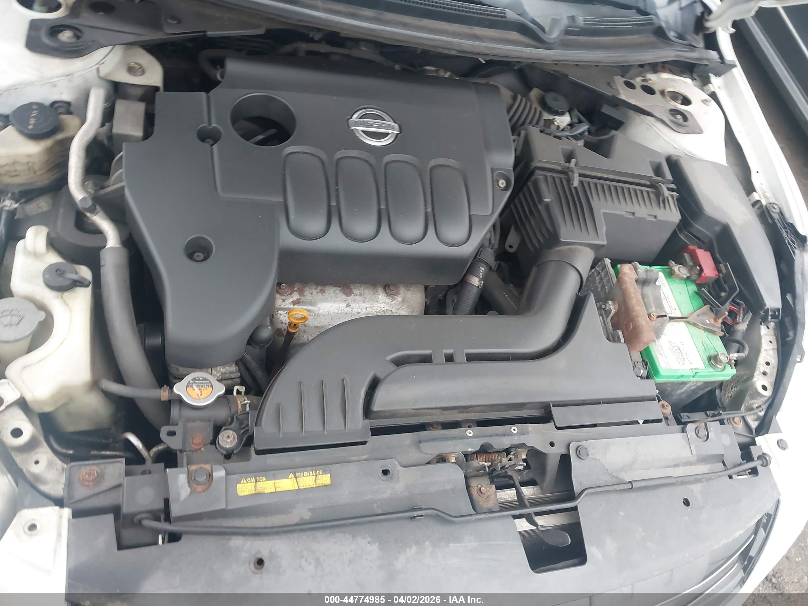 NISSAN ALTIMA image 10