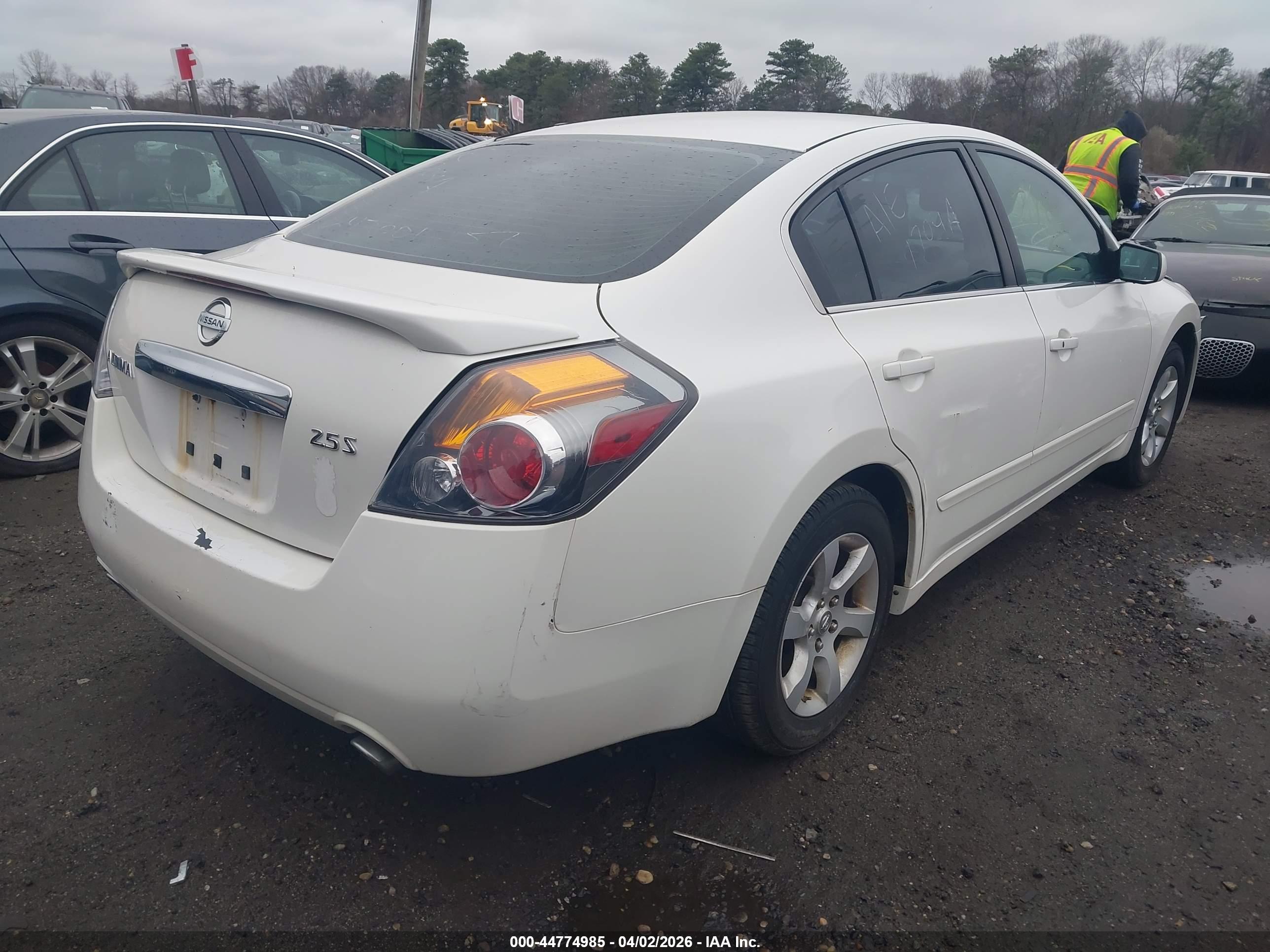 NISSAN ALTIMA image 4