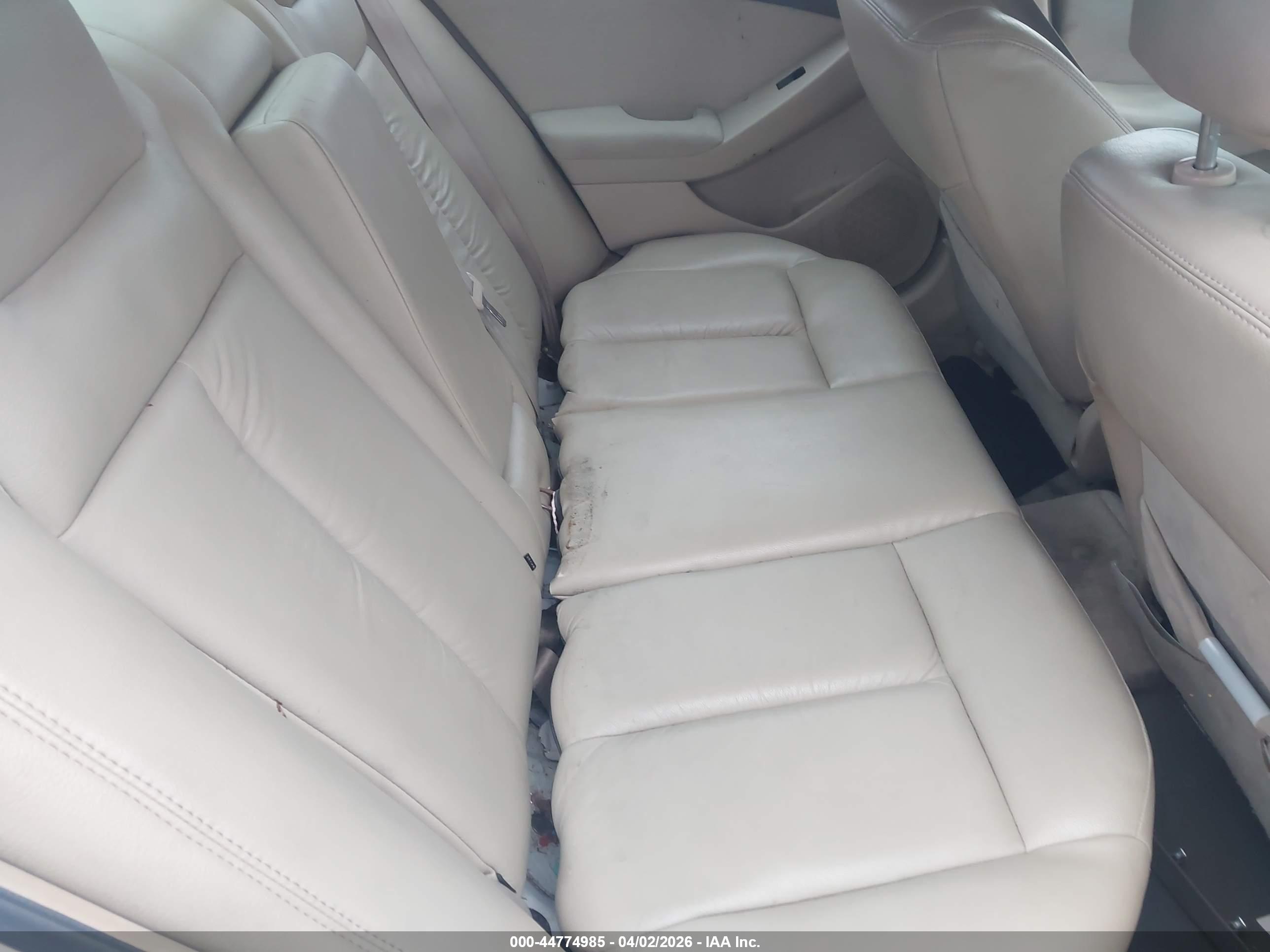 NISSAN ALTIMA image 8