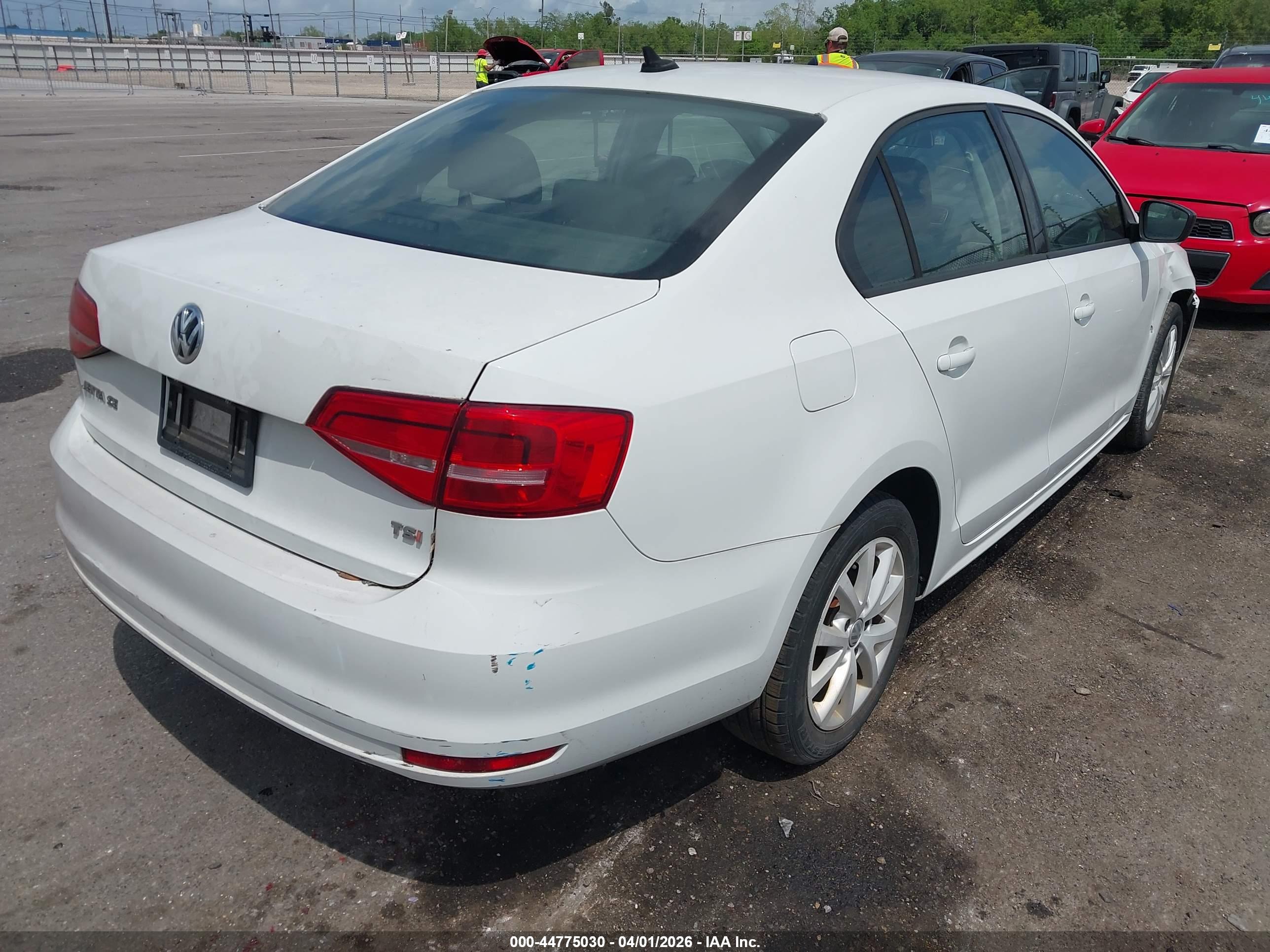 VOLKSWAGEN JETTA image 4