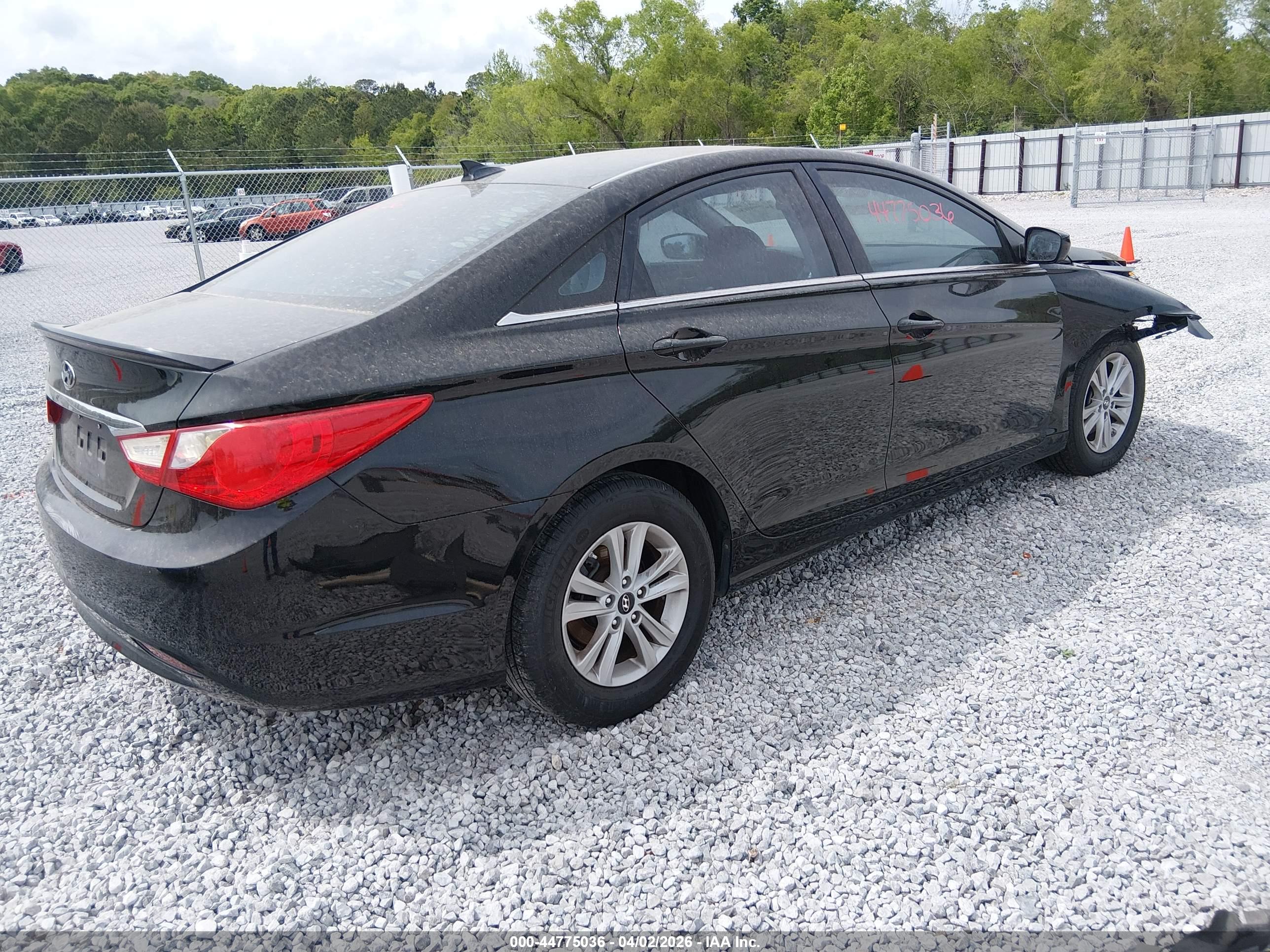 HYUNDAI SONATA image 4