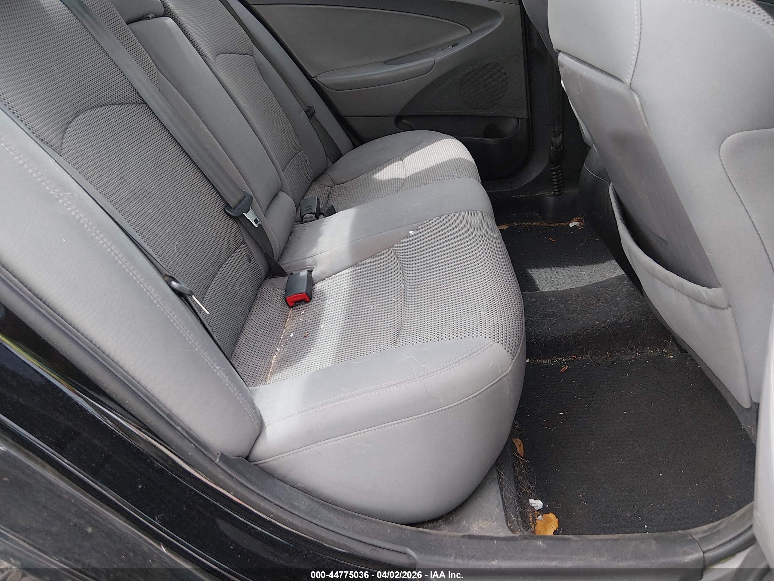 HYUNDAI SONATA image 8