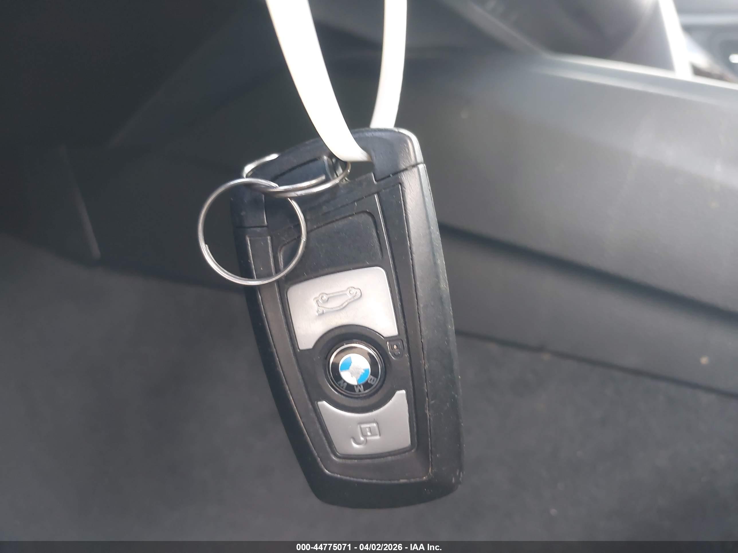 BMW 328I image 11