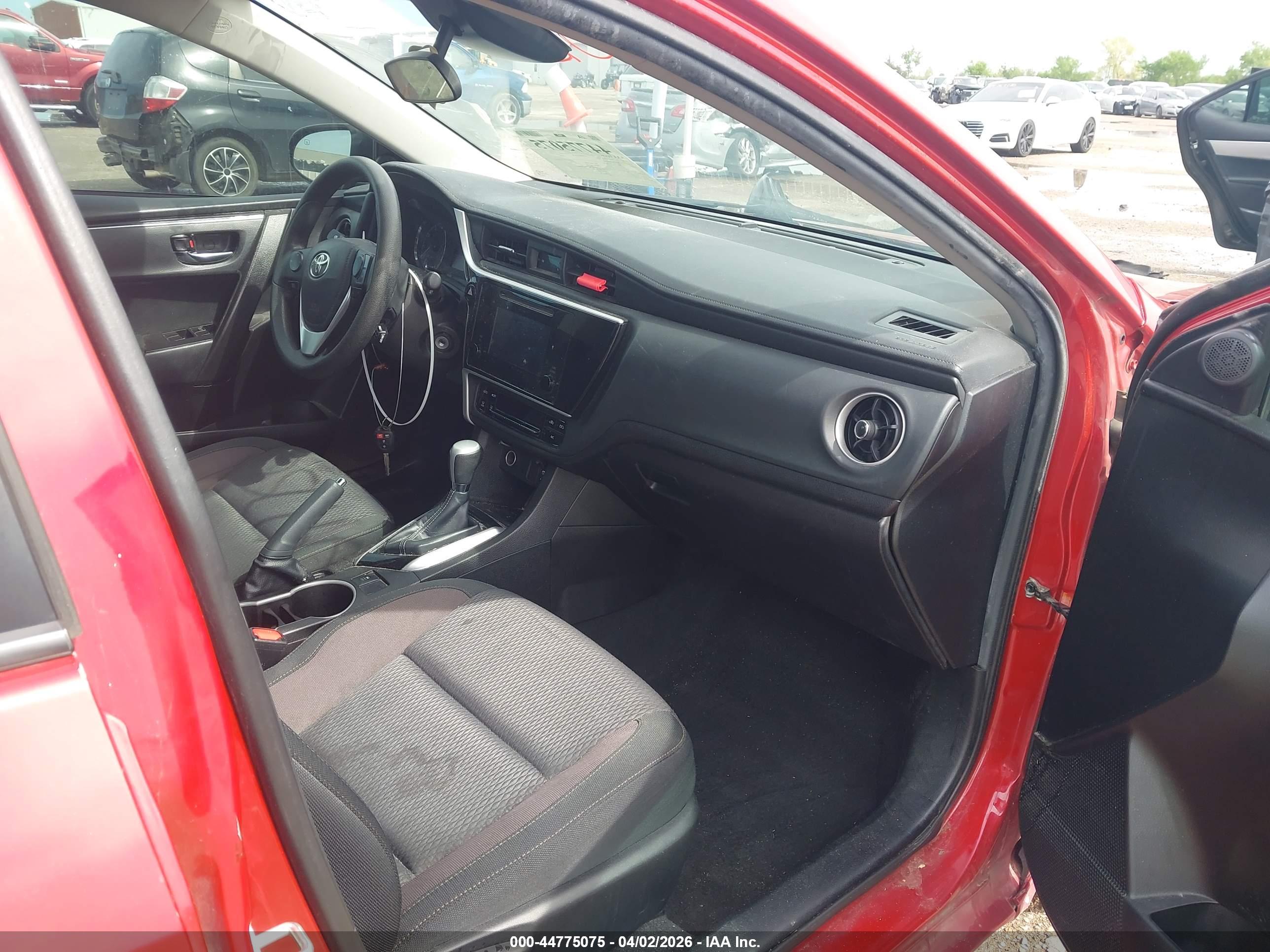 TOYOTA COROLLA image 5