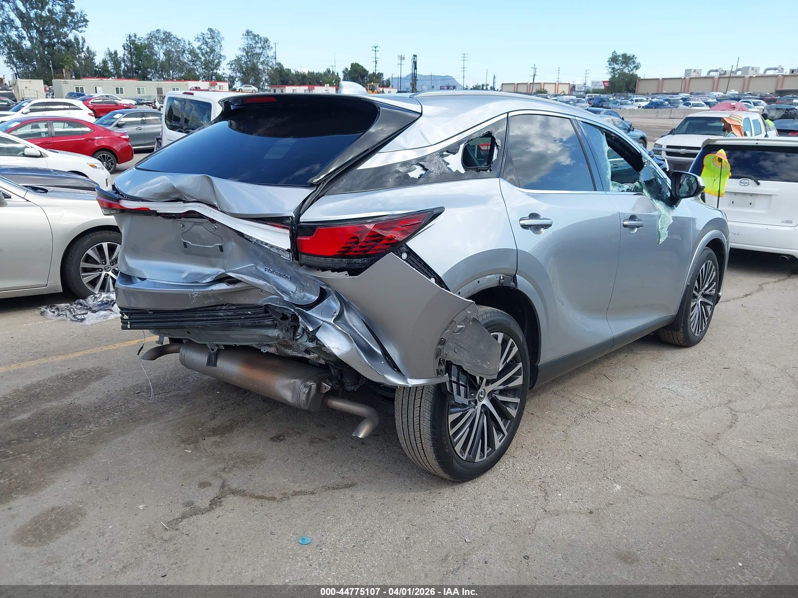 LEXUS RX image 4