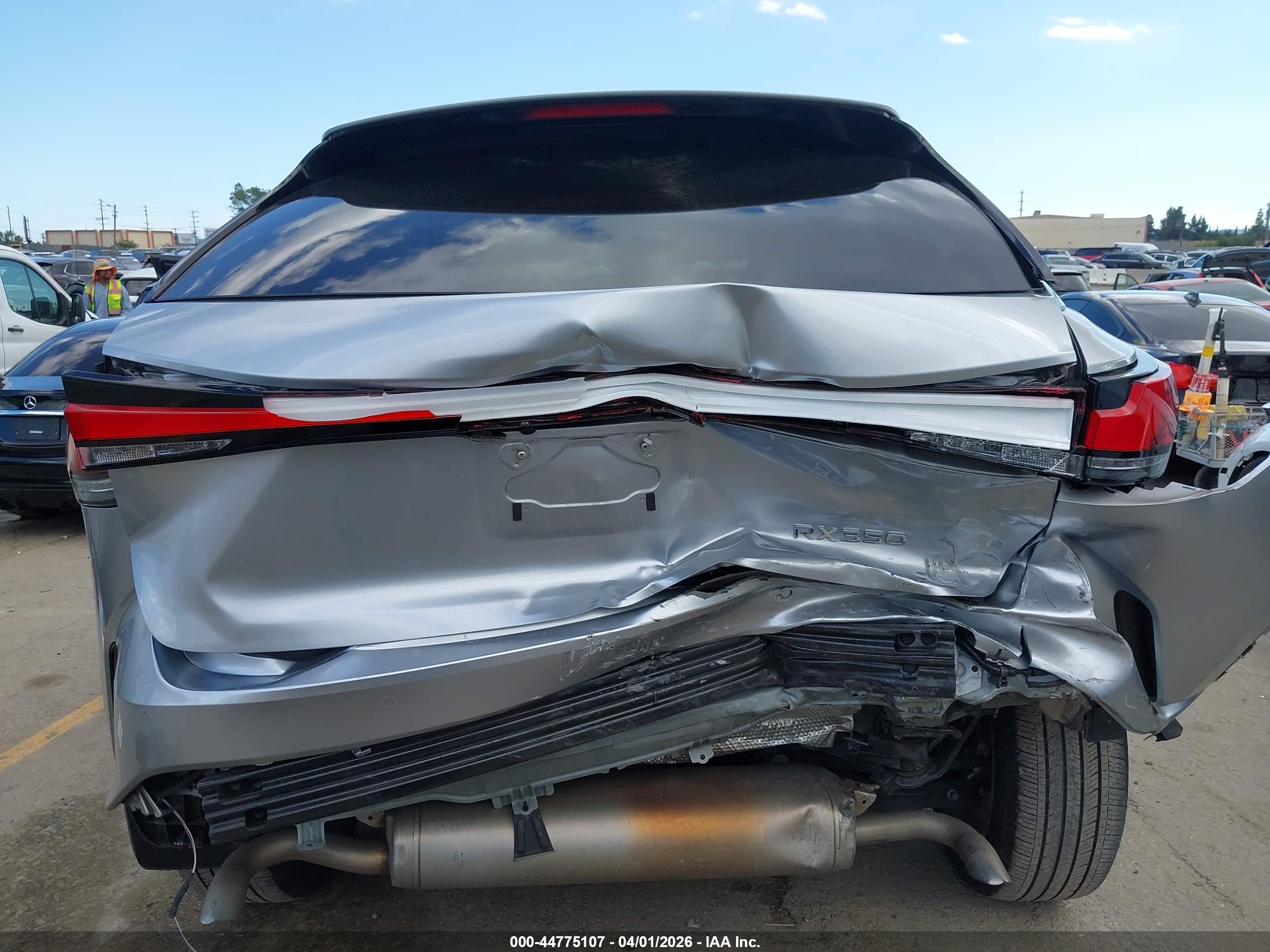 LEXUS RX image 6