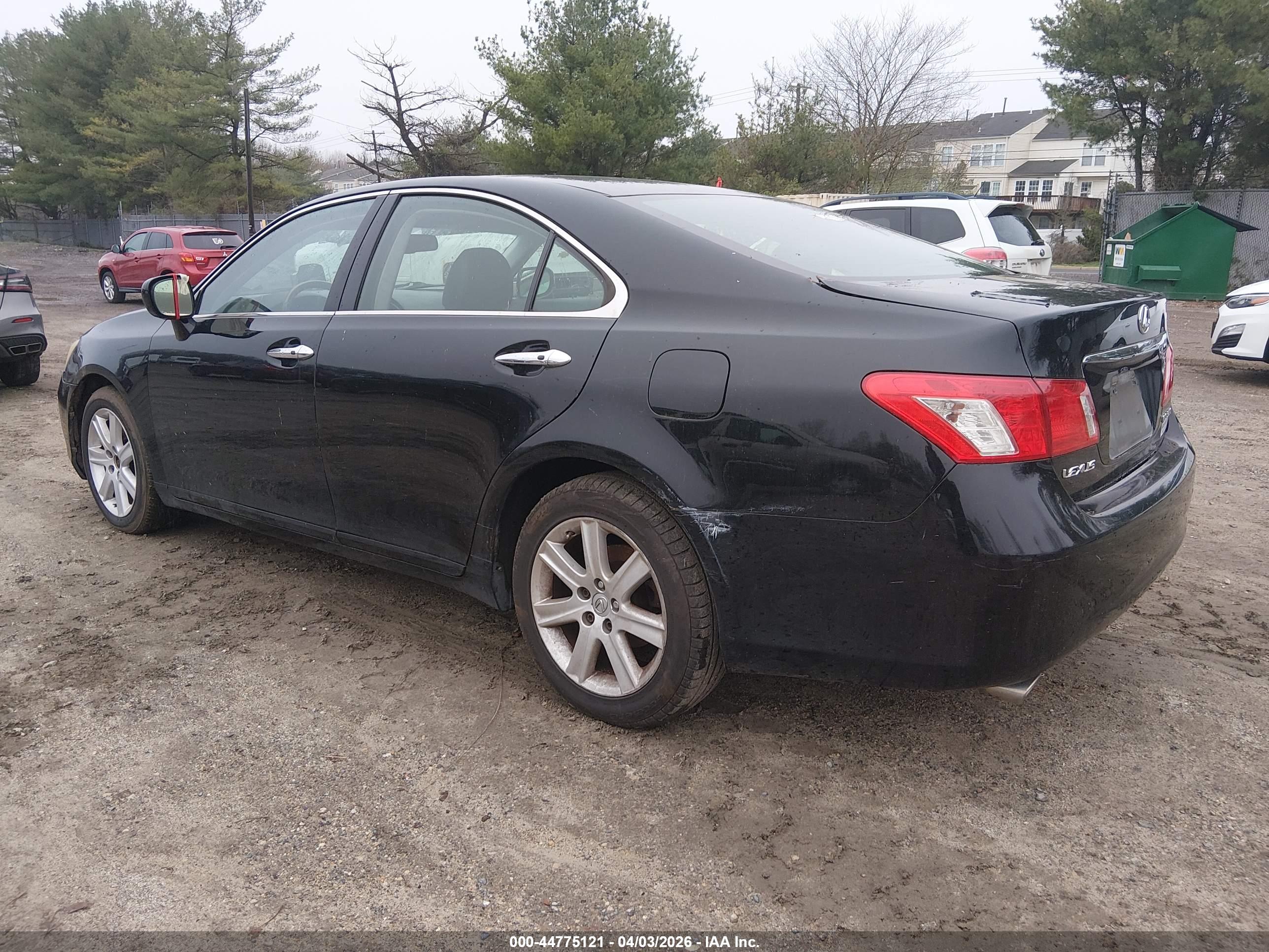 LEXUS ES image 3