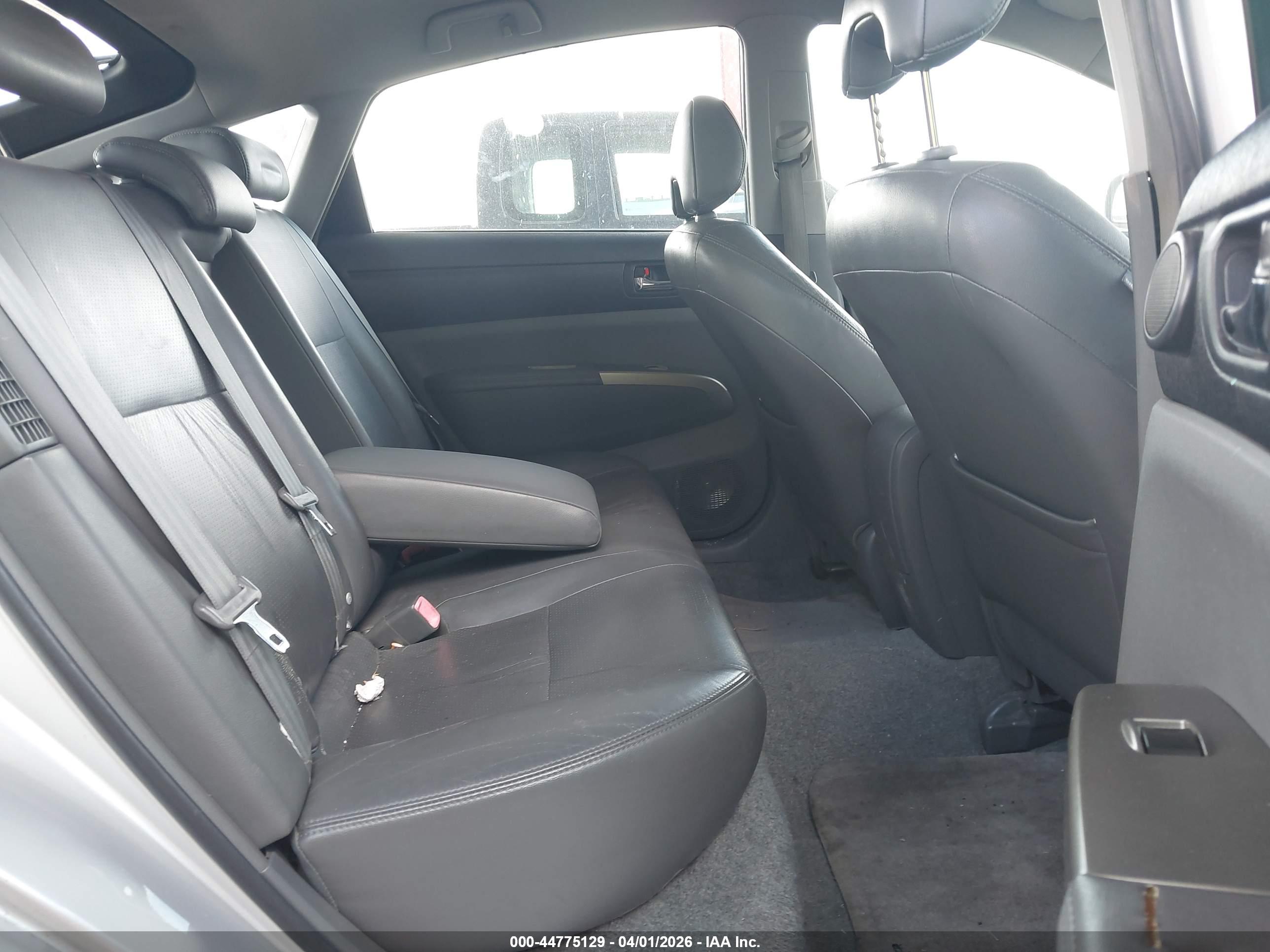 TOYOTA PRIUS image 8