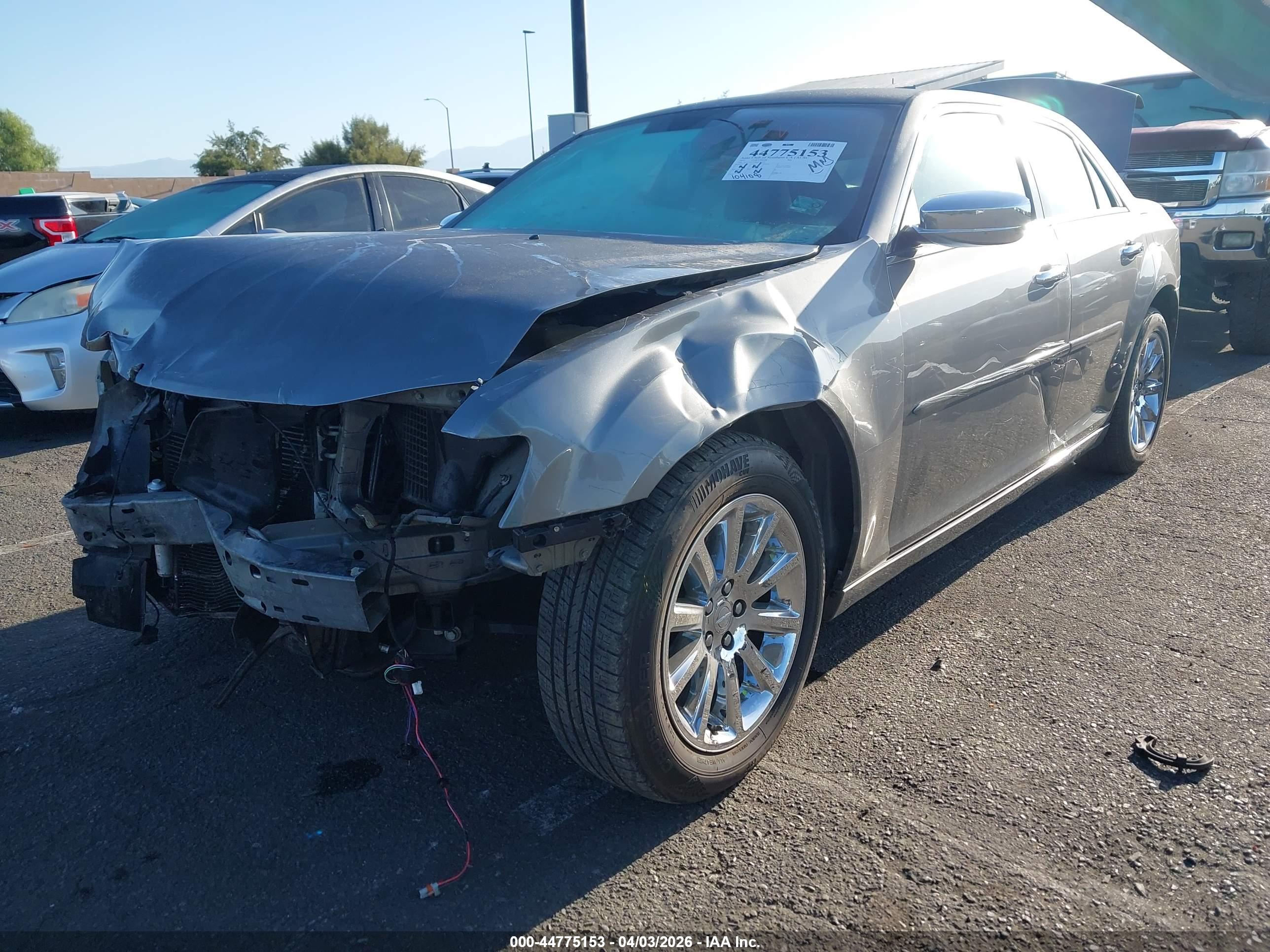 CHRYSLER 300 image 2