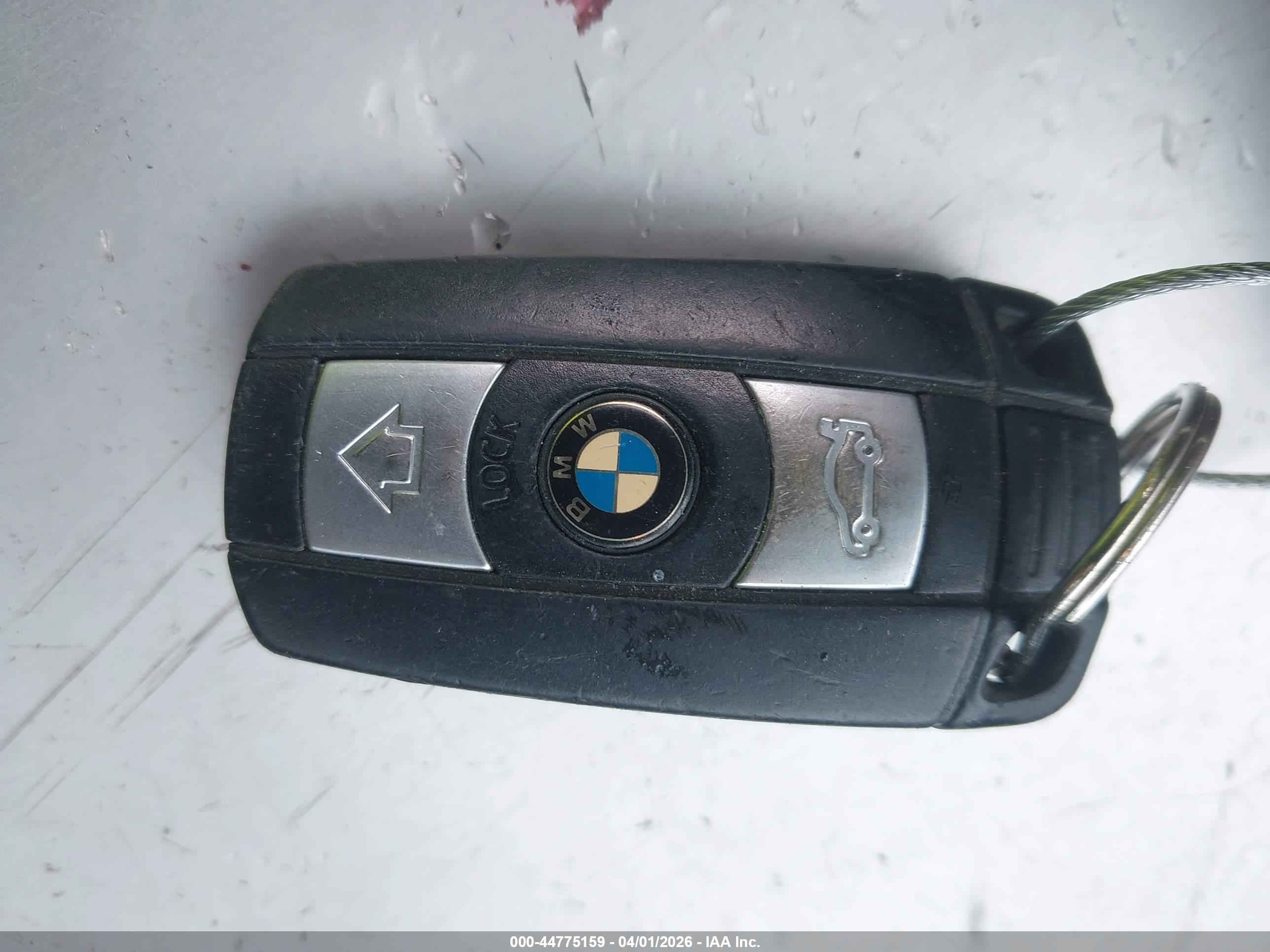 BMW 328I image 11