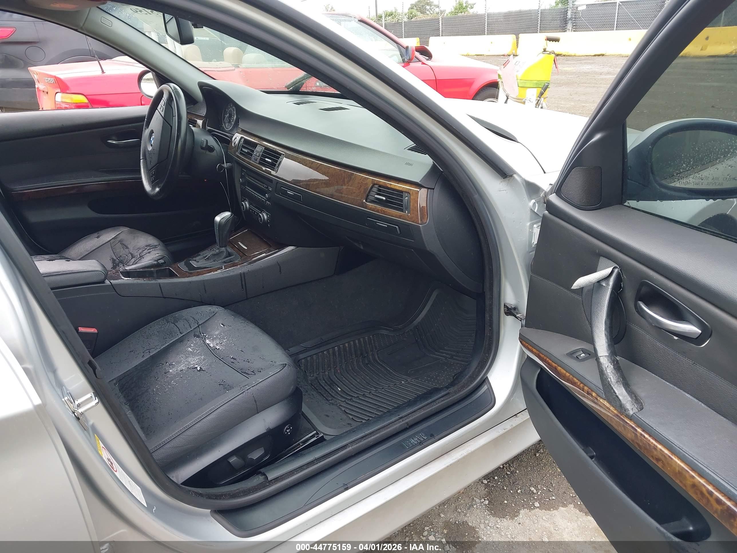 BMW 328I image 5