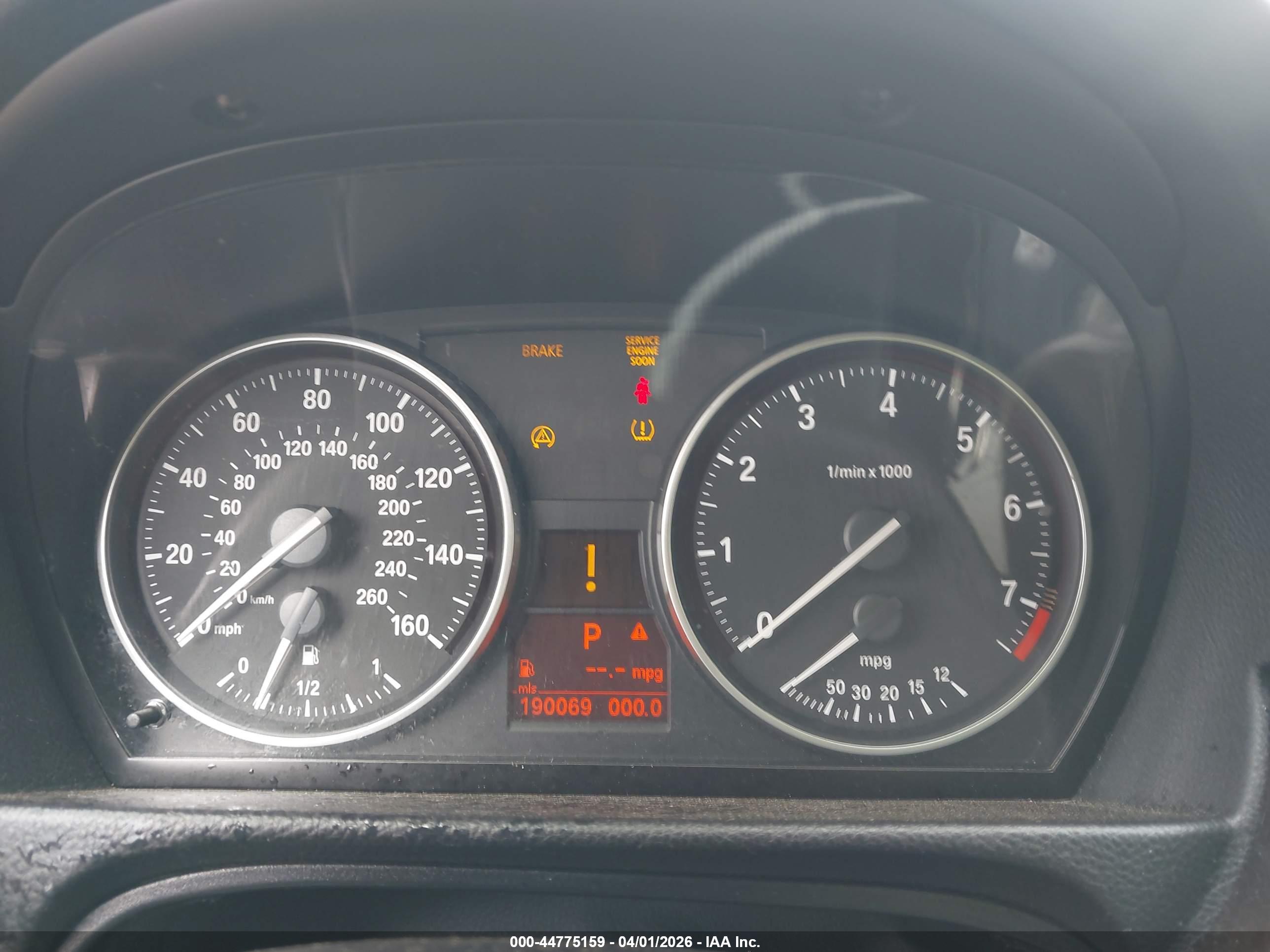 BMW 328I image 7