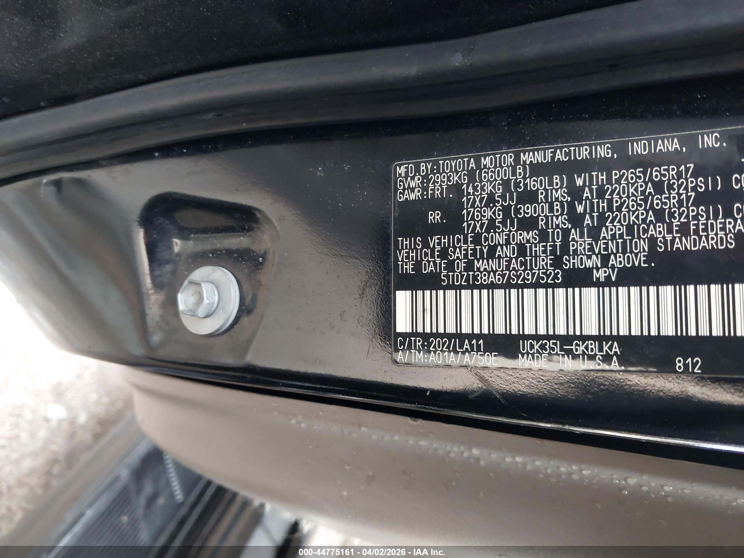 TOYOTA SEQUOIA image 9
