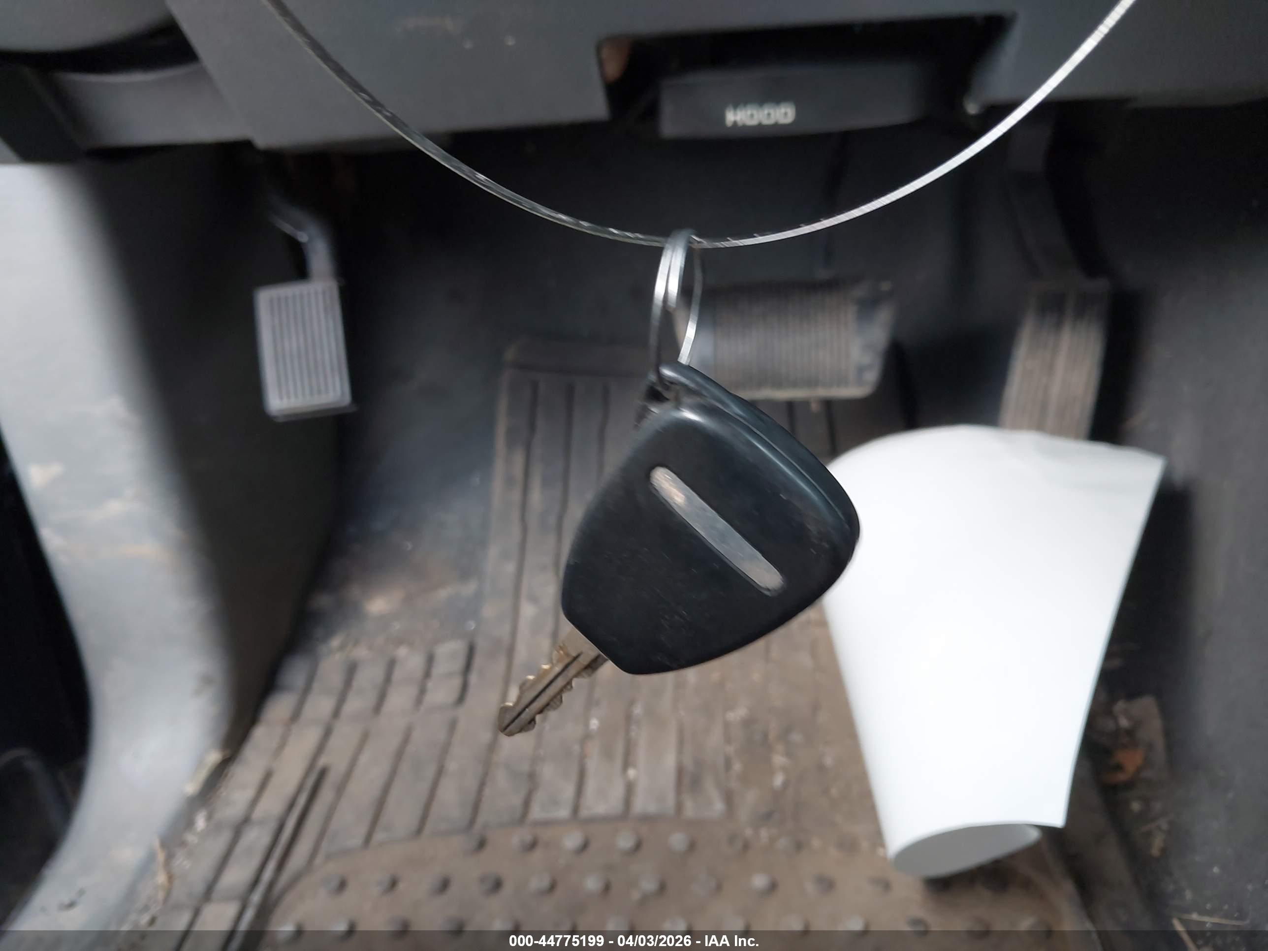 DODGE RAM image 11
