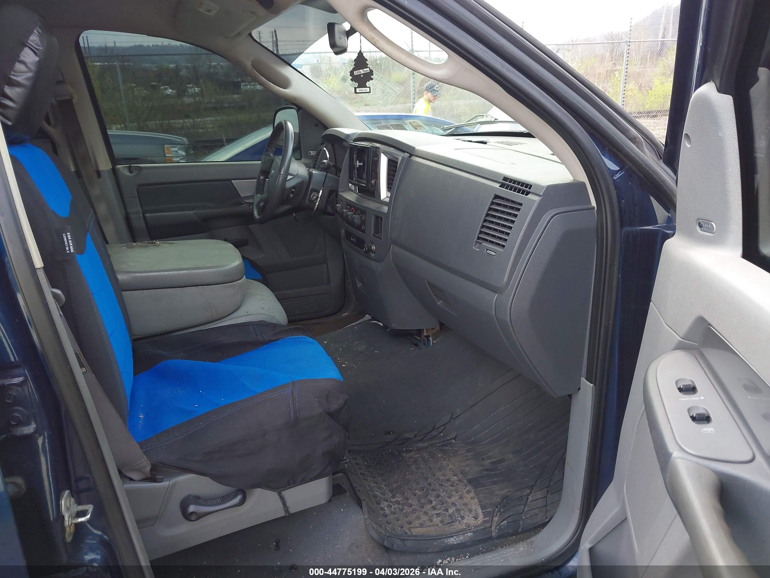 DODGE RAM image 5