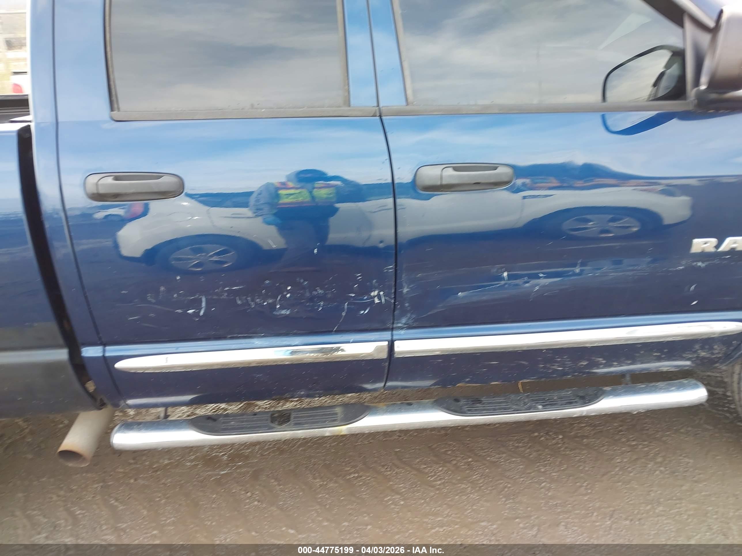 DODGE RAM image 6