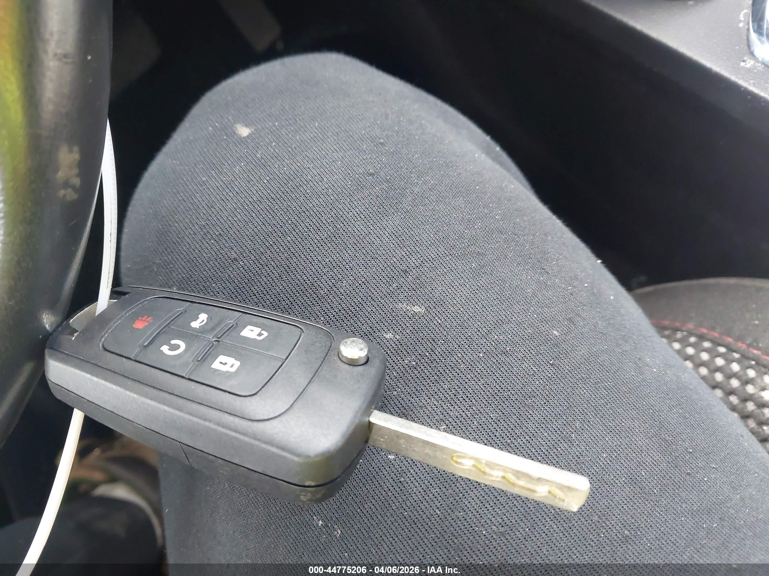 GMC TERRAIN image 11