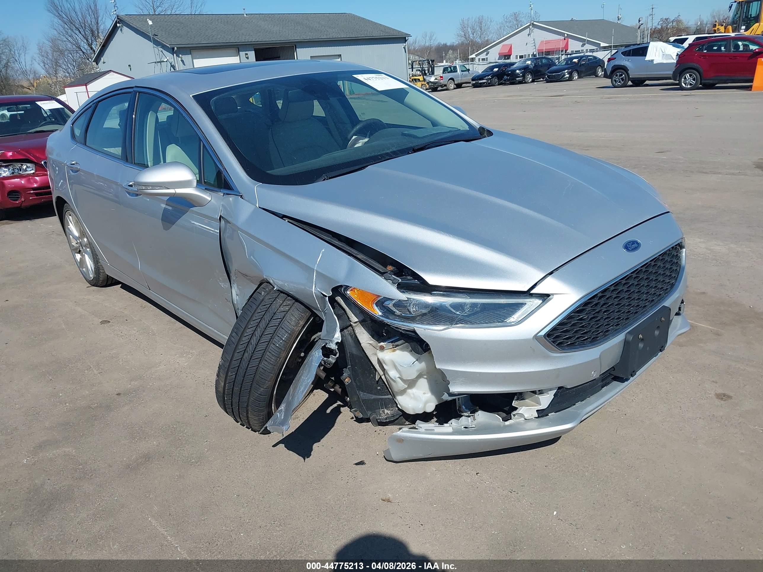 FORD FUSION image 6