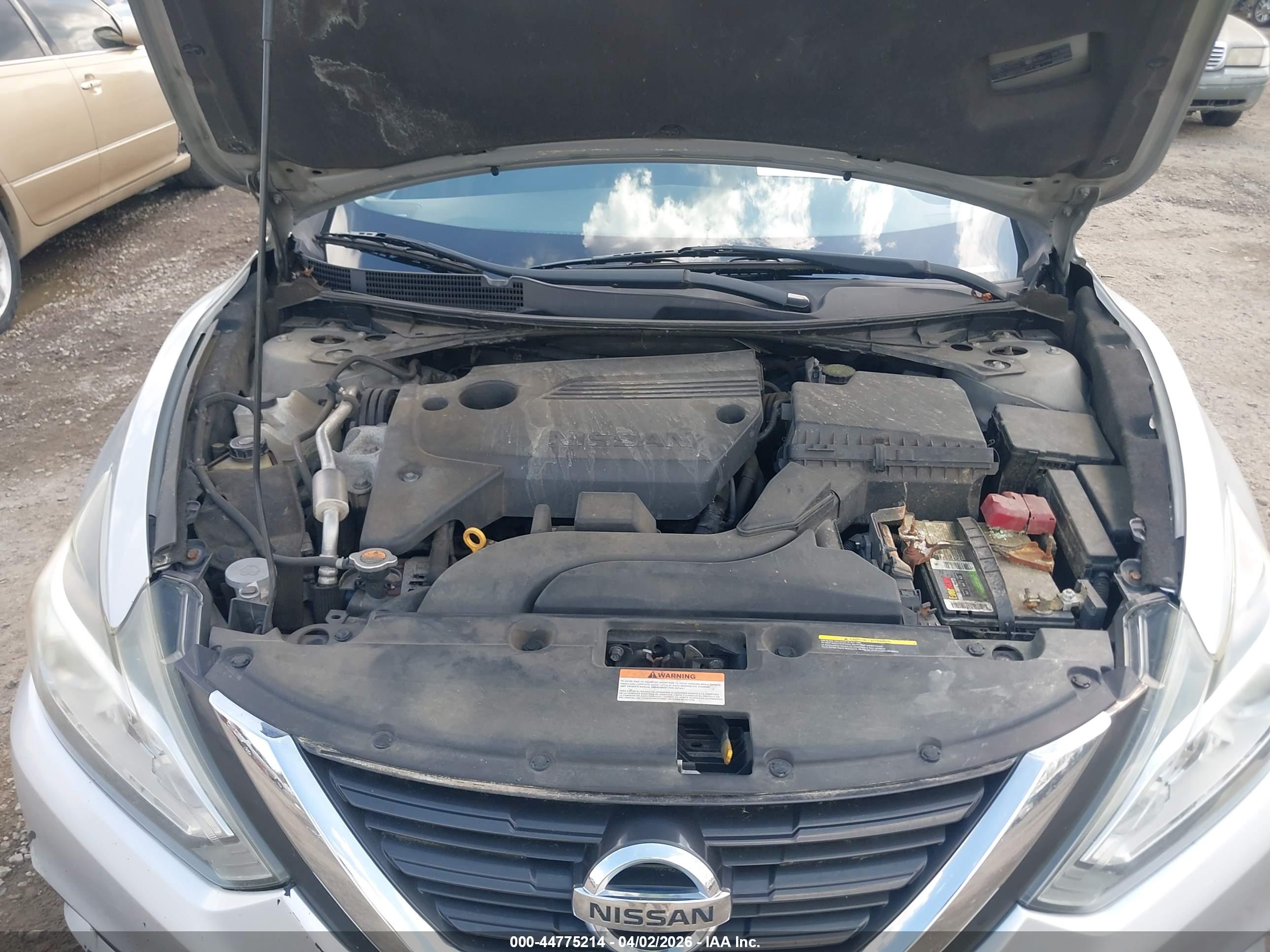 NISSAN ALTIMA image 10