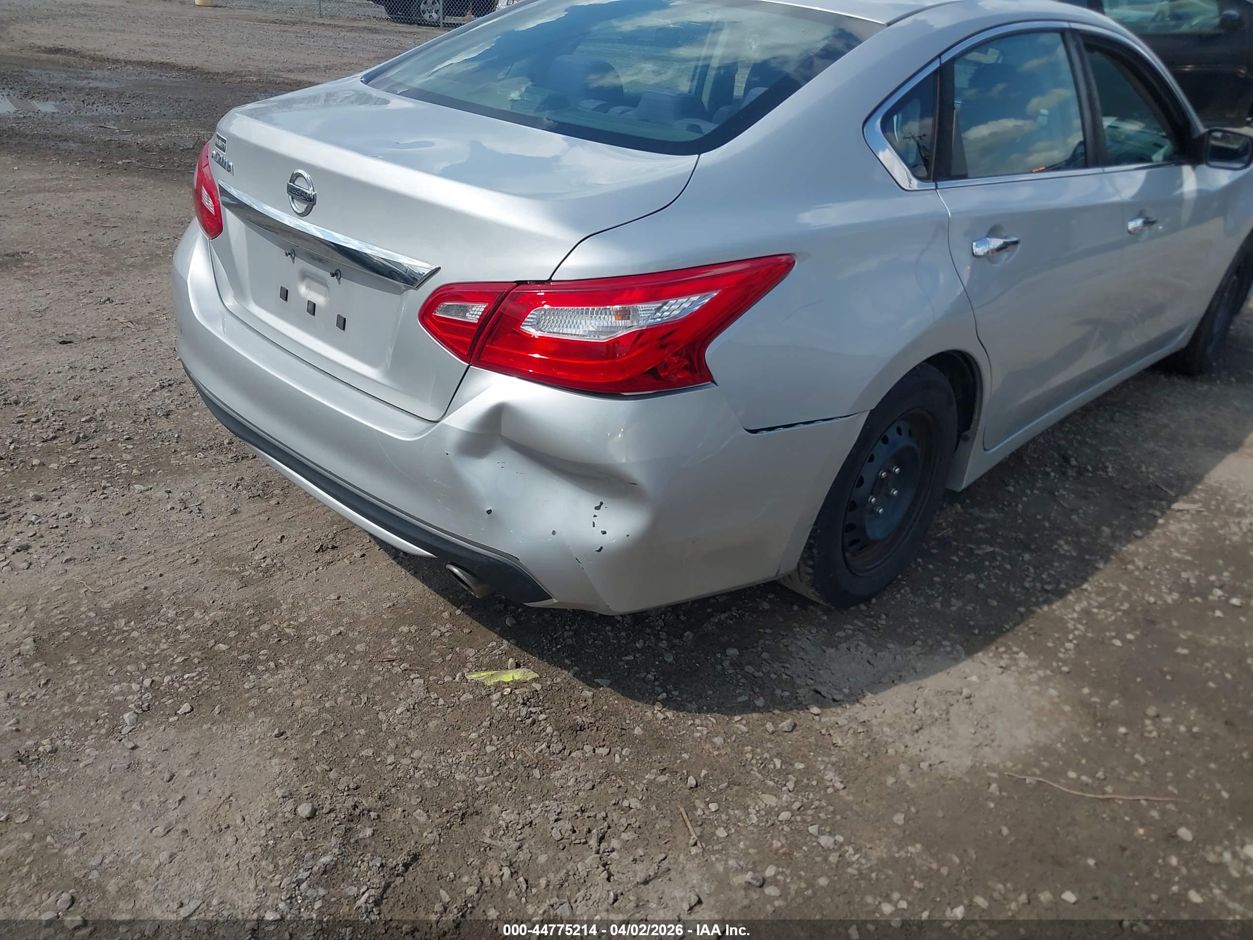 NISSAN ALTIMA image 6