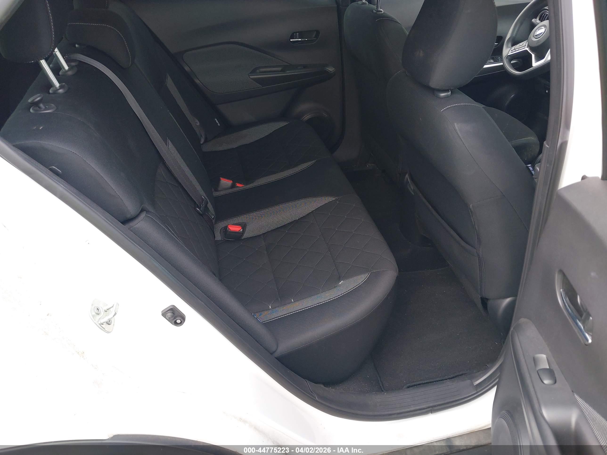 NISSAN KICKS image 8