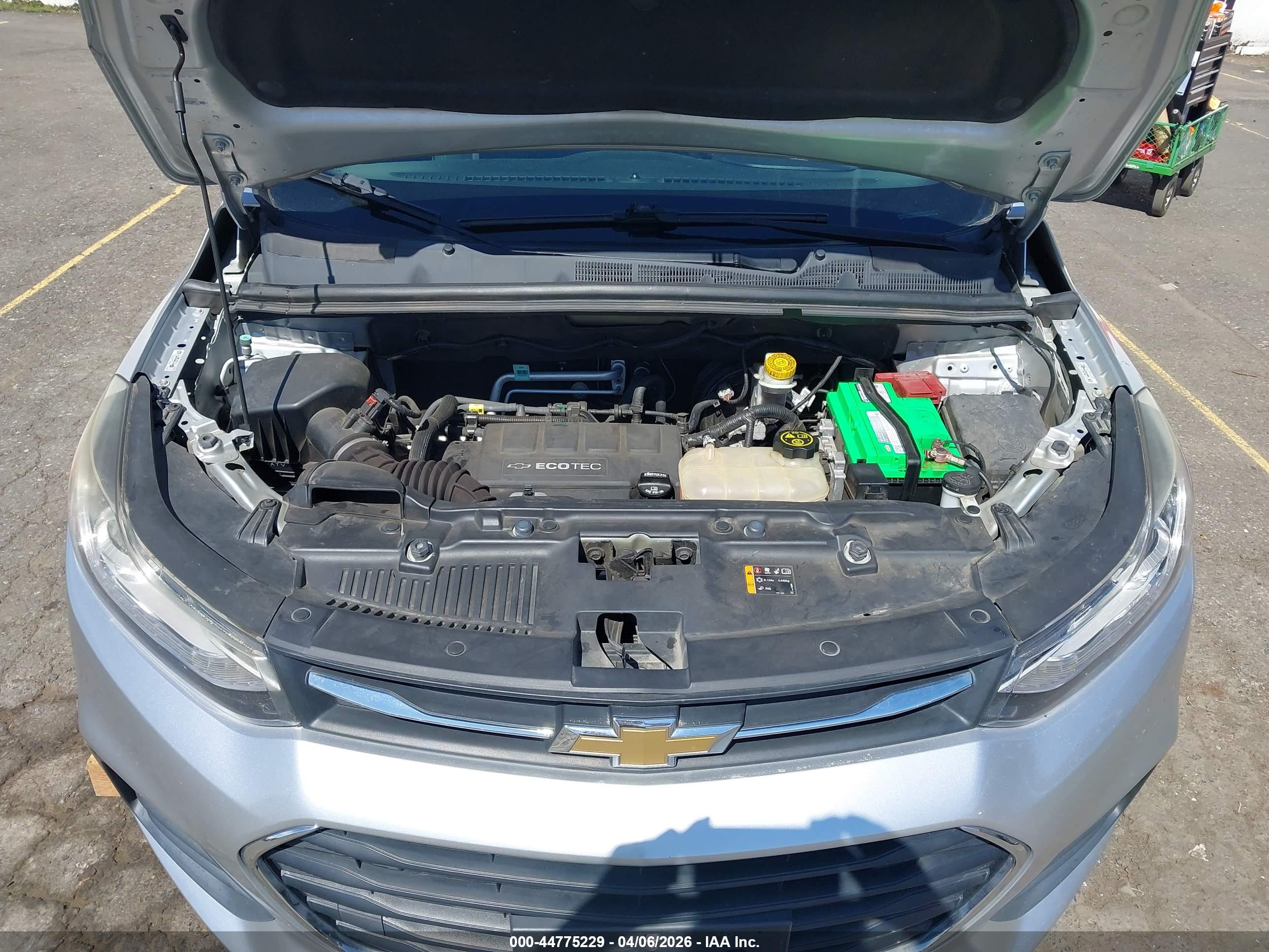 CHEVROLET TRAX image 10