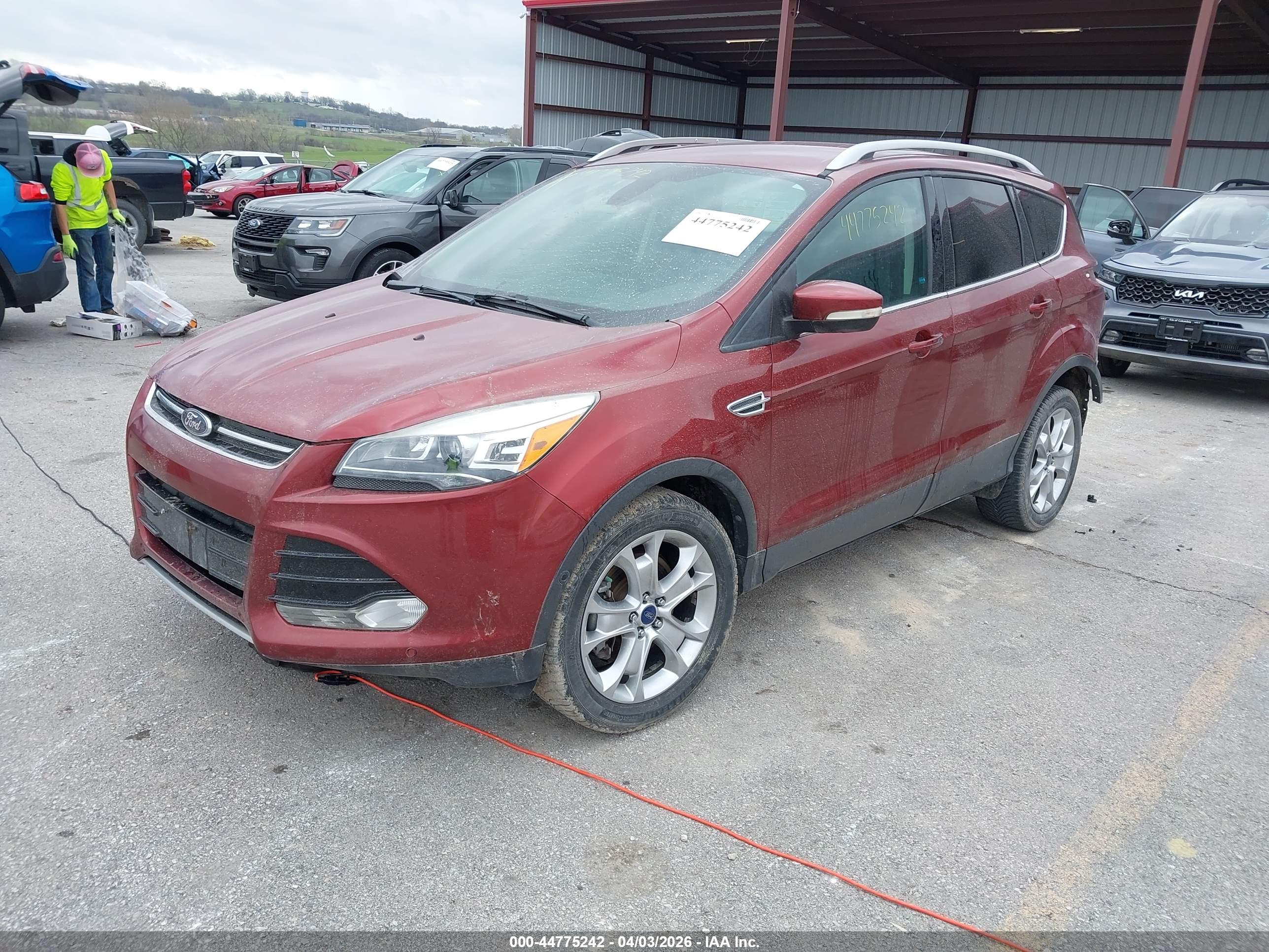 FORD ESCAPE image 2