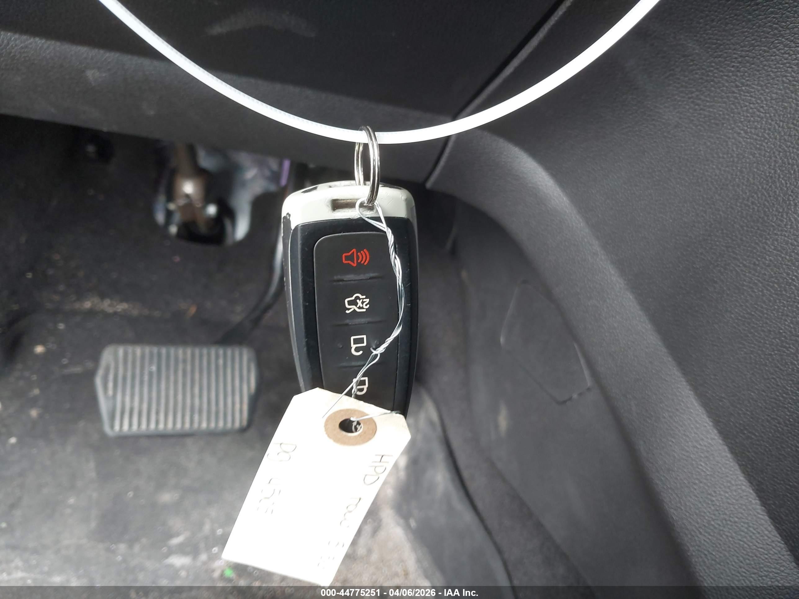 FORD ESCAPE image 11
