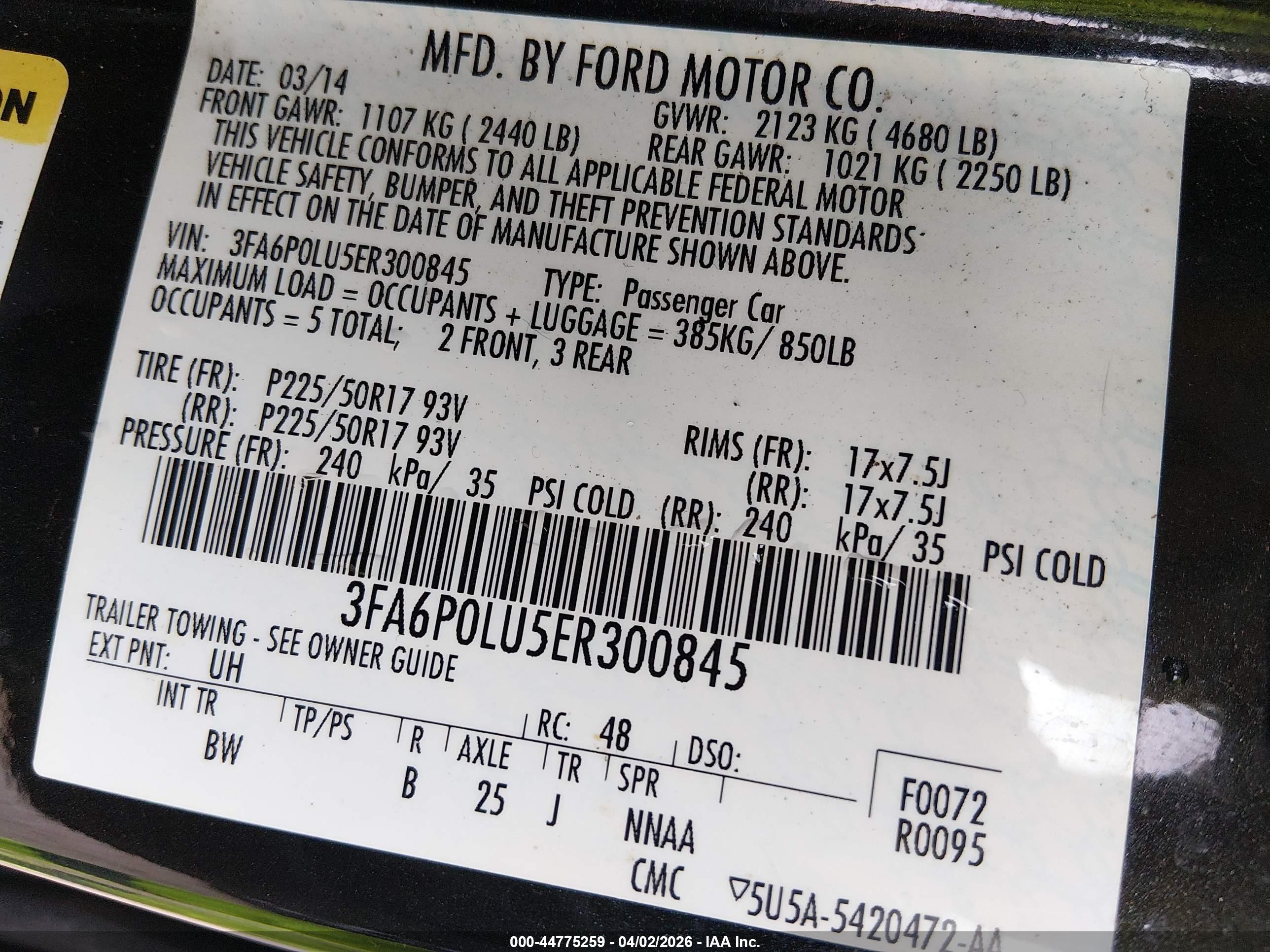 FORD FUSION image 9