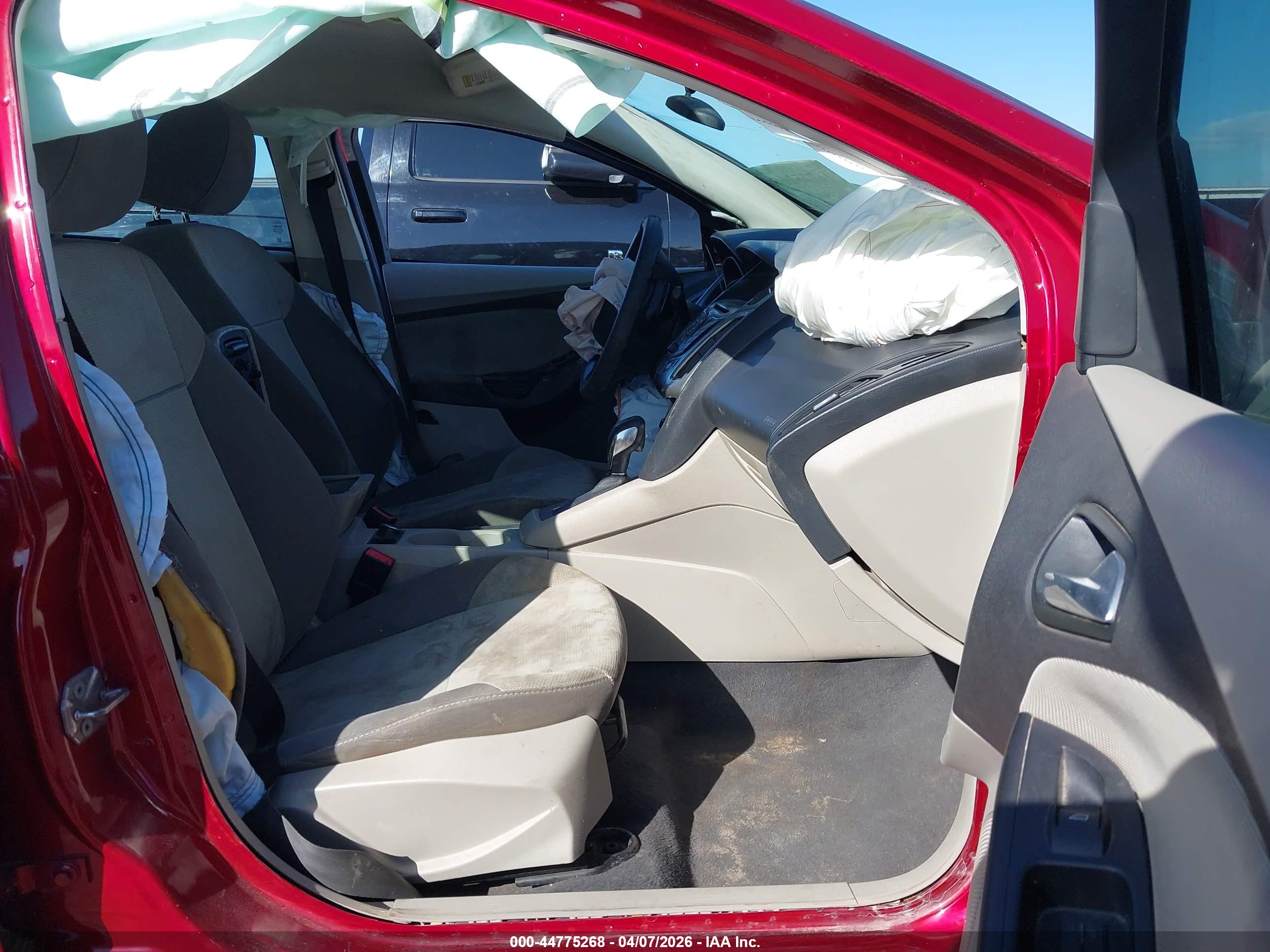 FORD FOCUS image 5