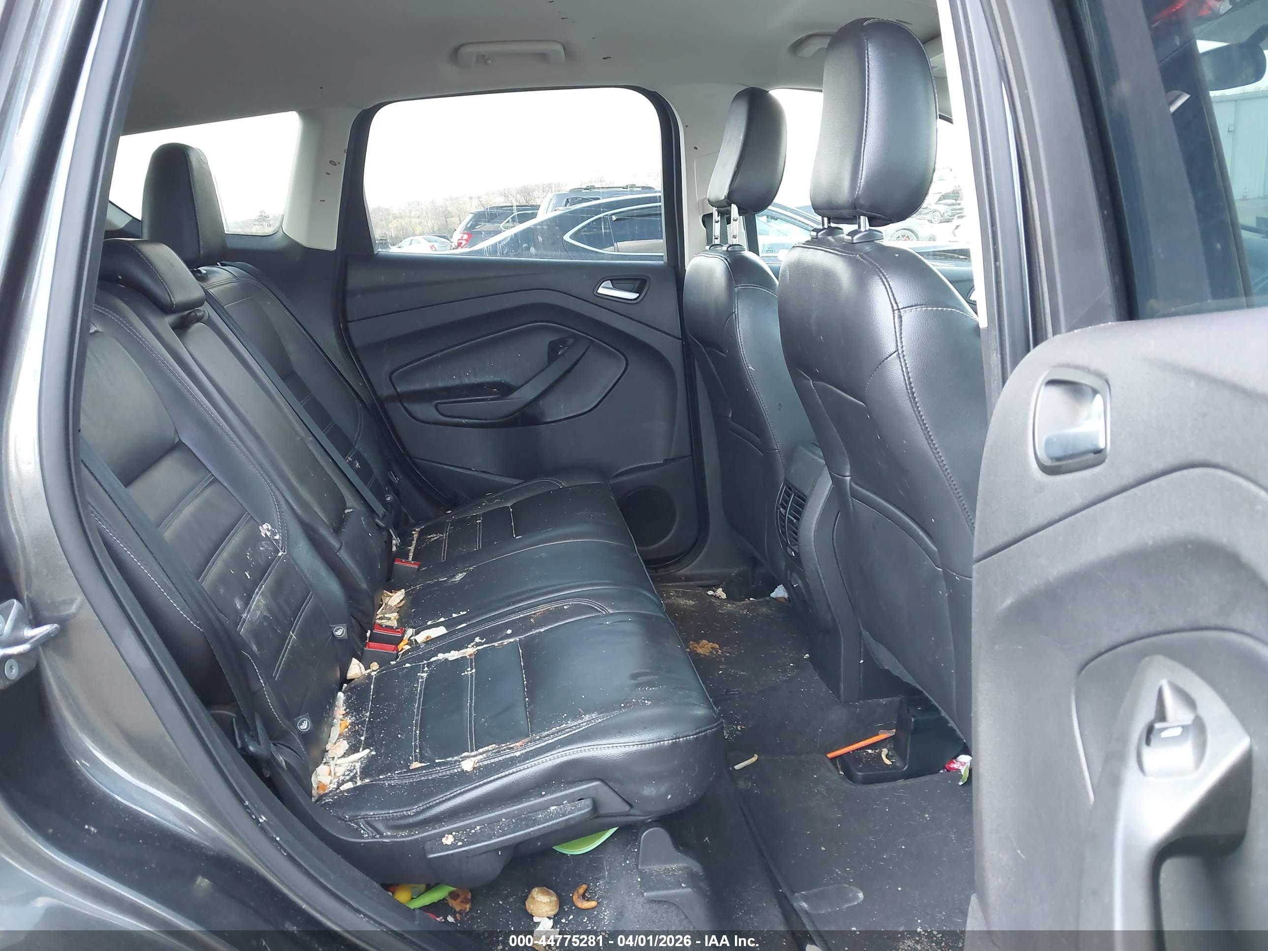 FORD ESCAPE image 8