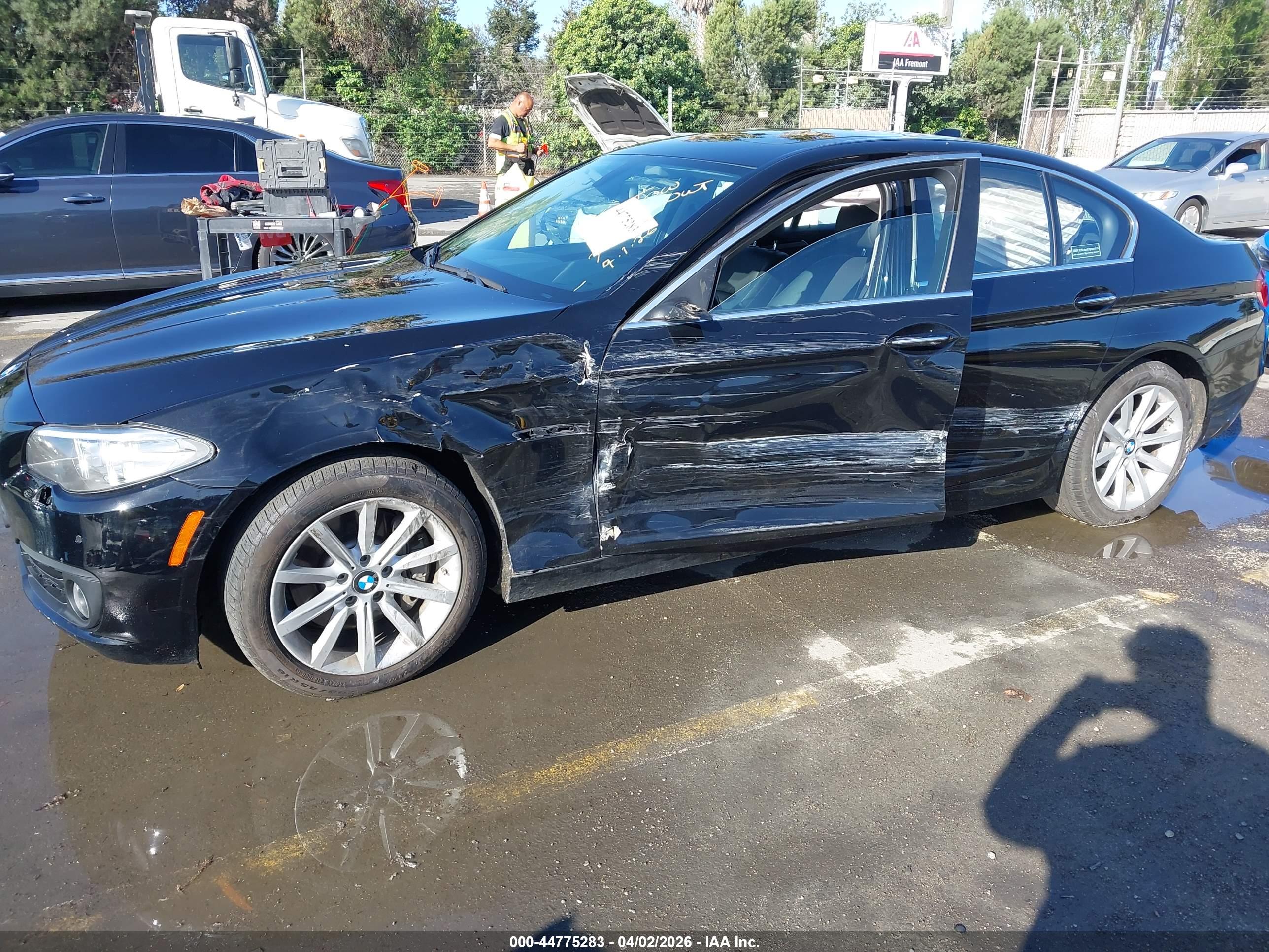 BMW 535I image 6