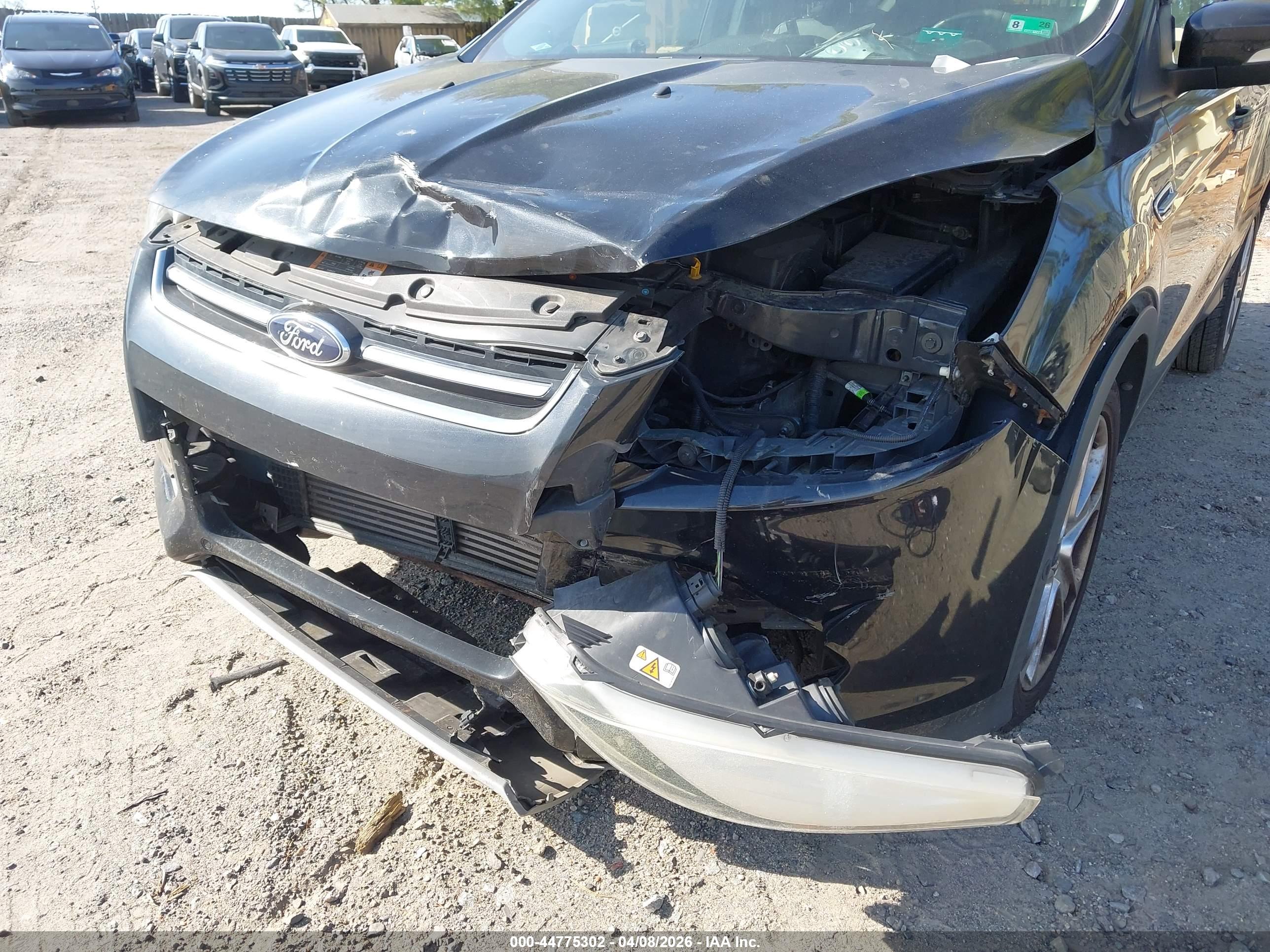 FORD ESCAPE image 6