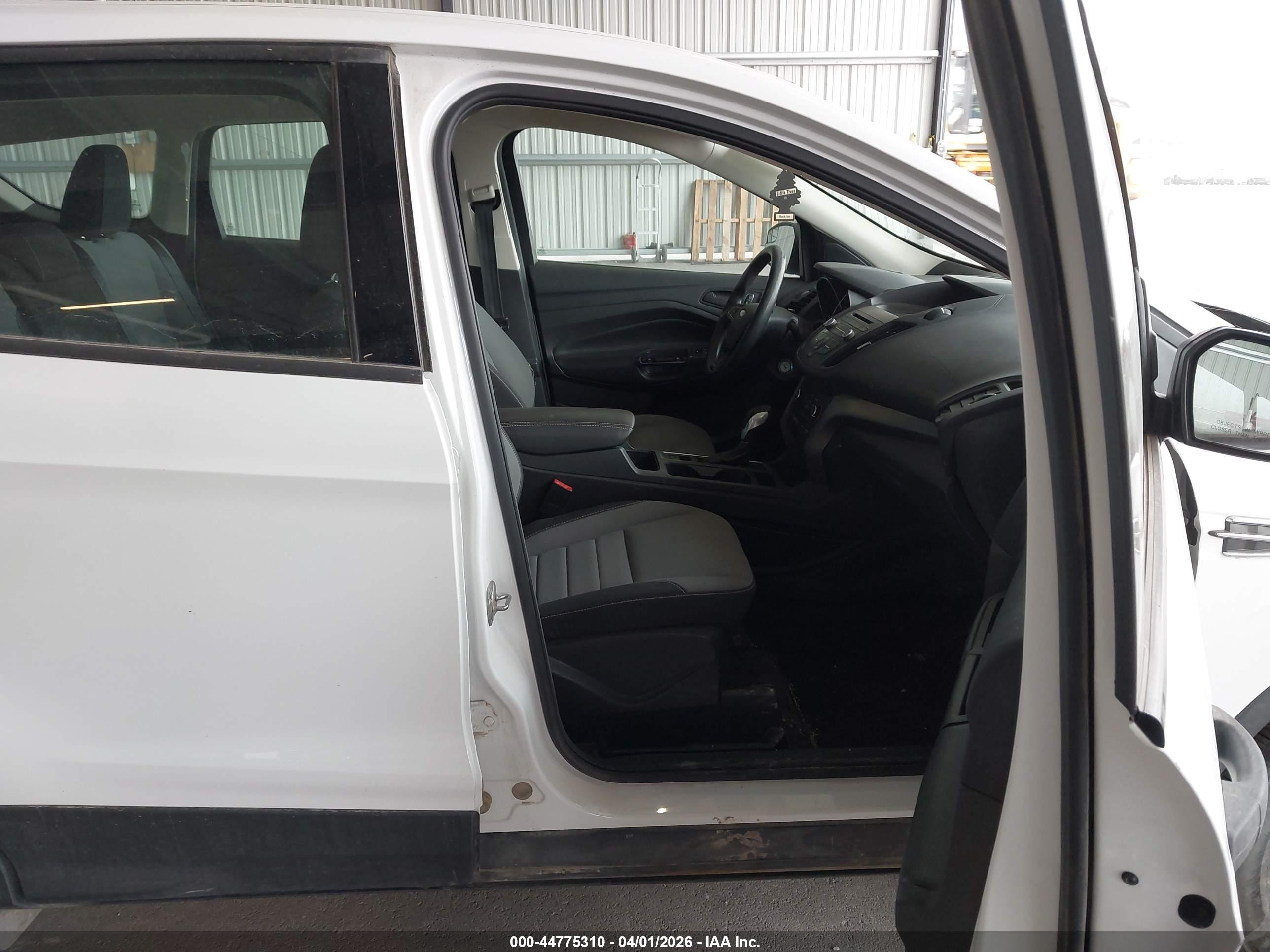 FORD ESCAPE image 5