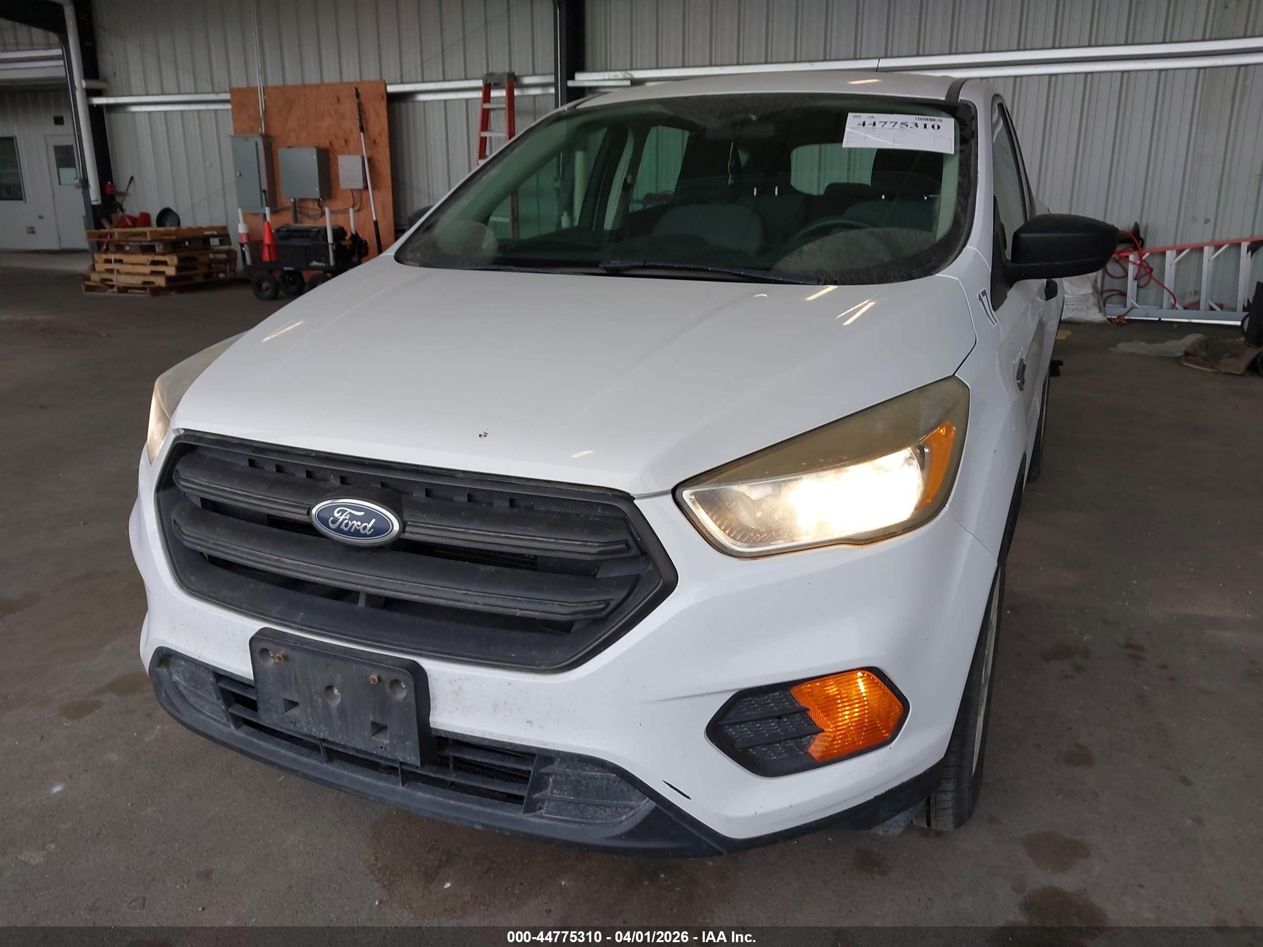 FORD ESCAPE image 6