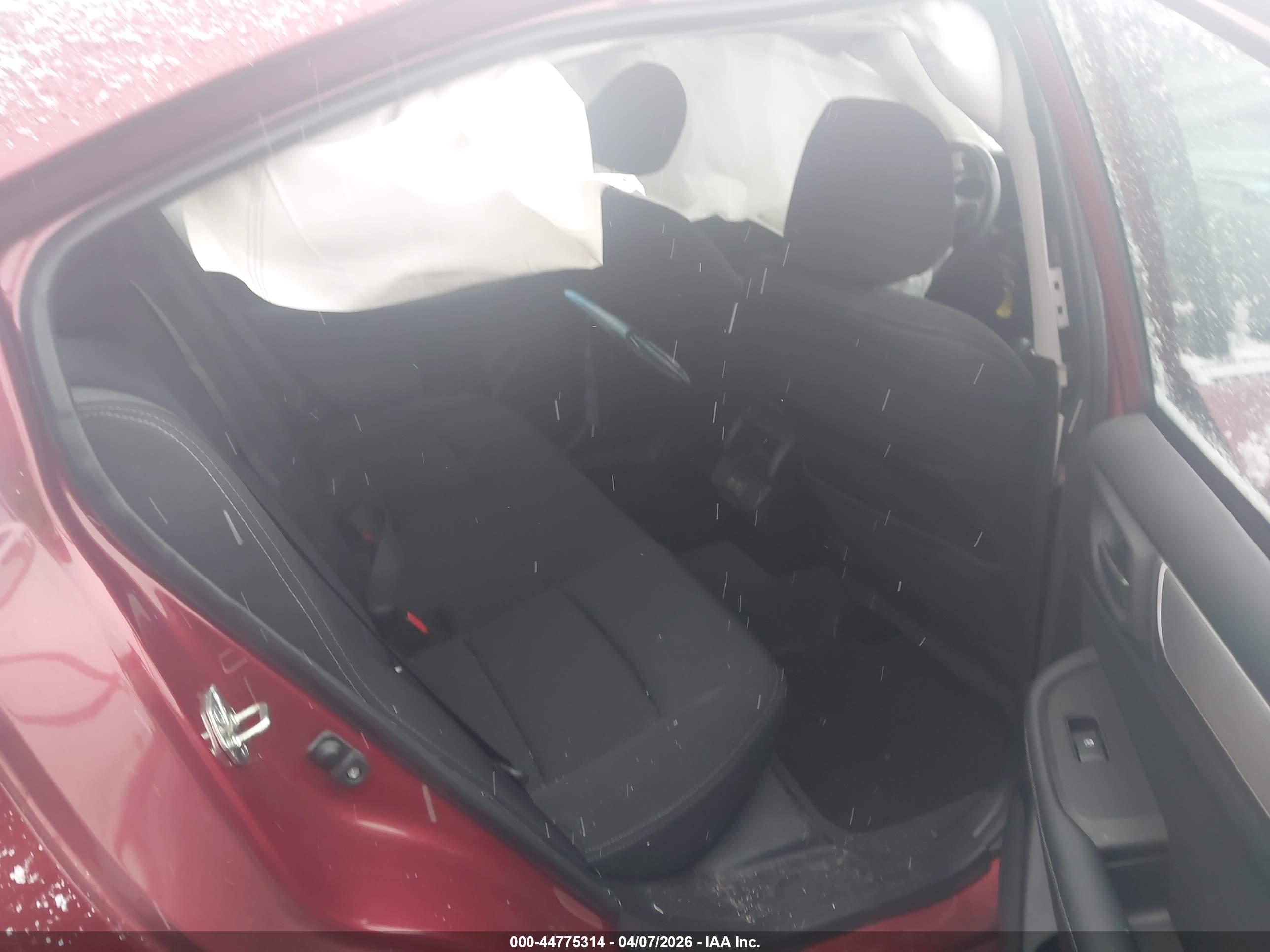 SUBARU LEGACY image 8