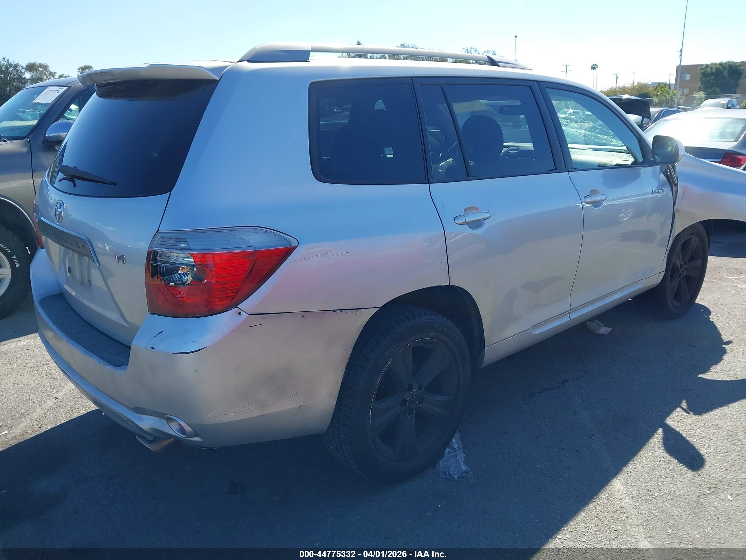 TOYOTA HIGHLANDER image 4