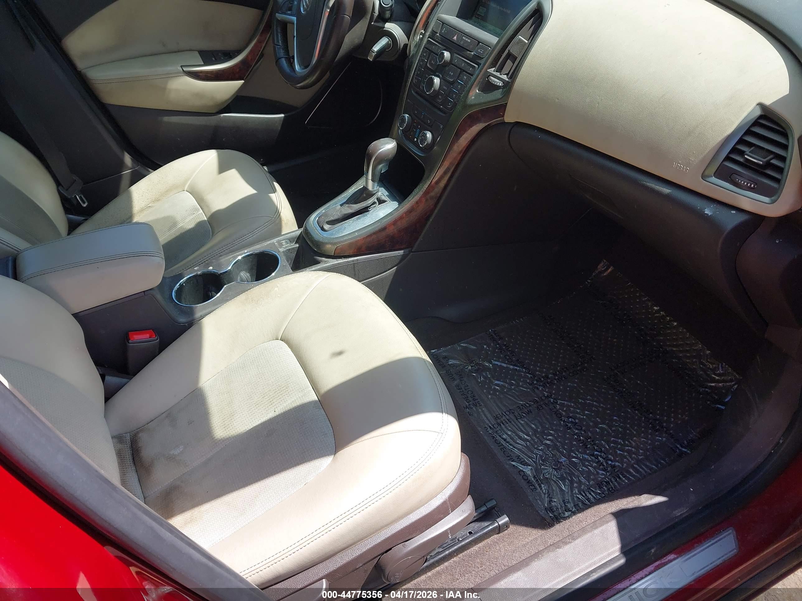 BUICK VERANO image 5