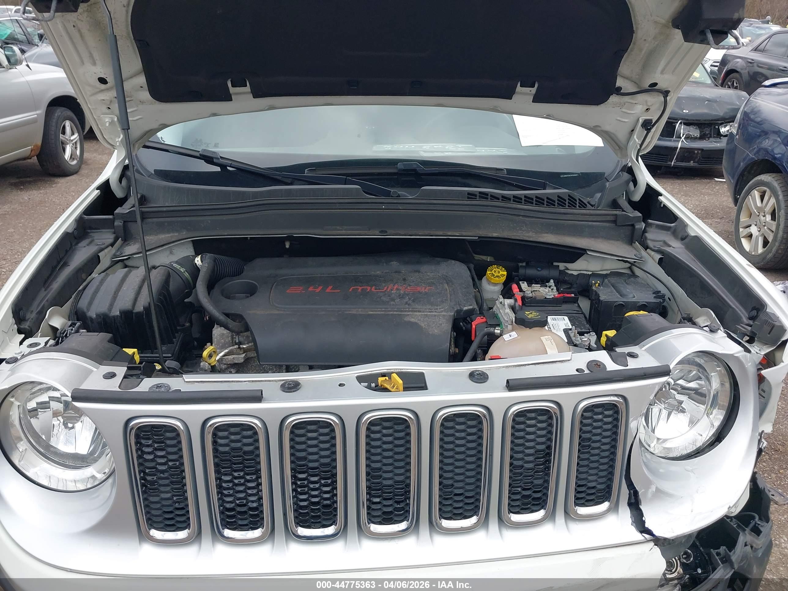 JEEP RENEGADE image 10