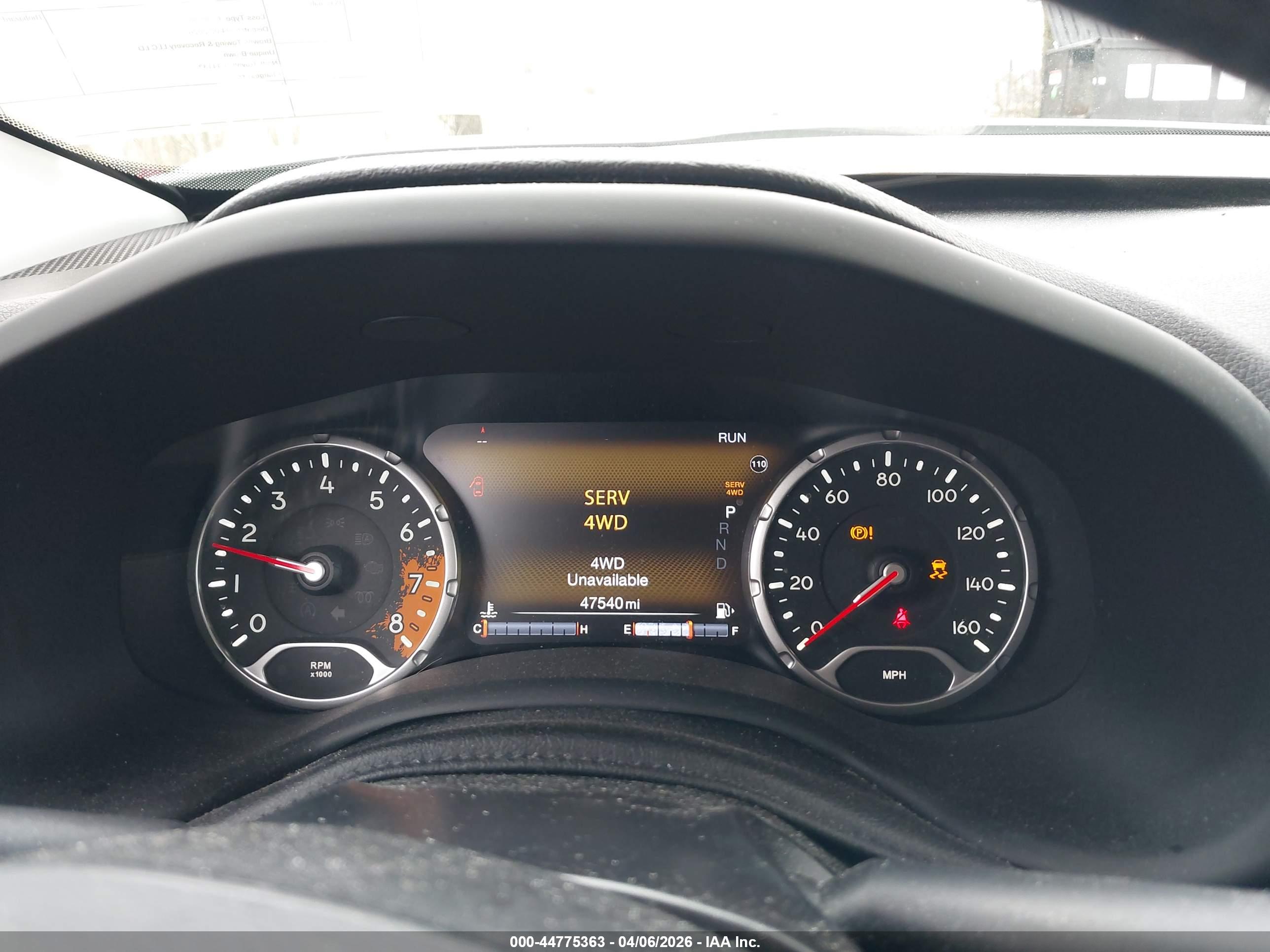 JEEP RENEGADE image 7