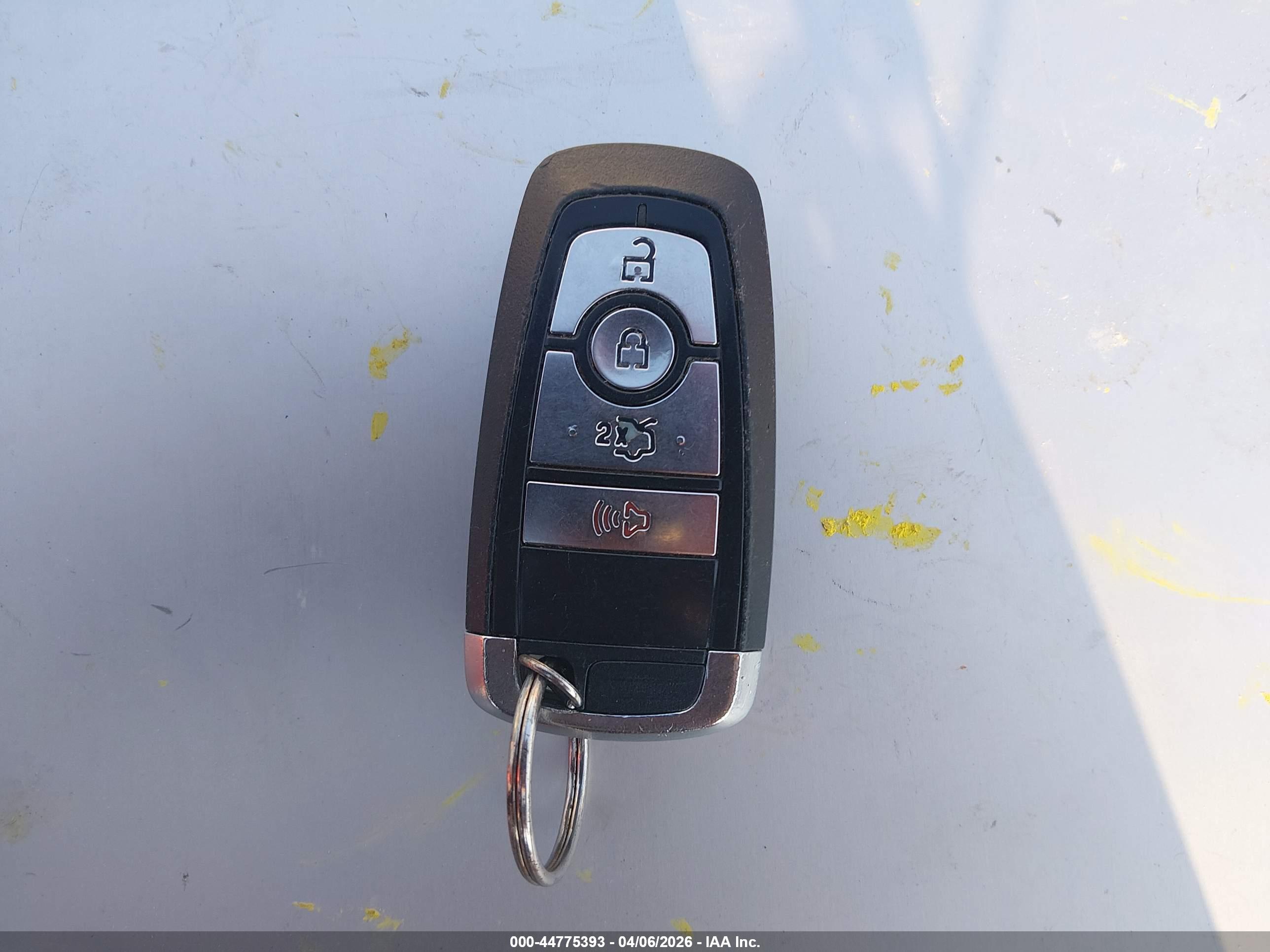FORD FUSION image 11