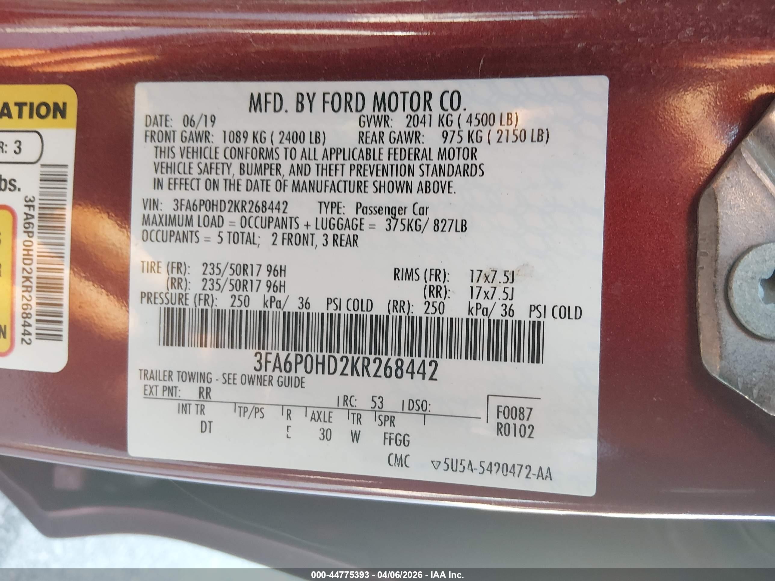 FORD FUSION image 9