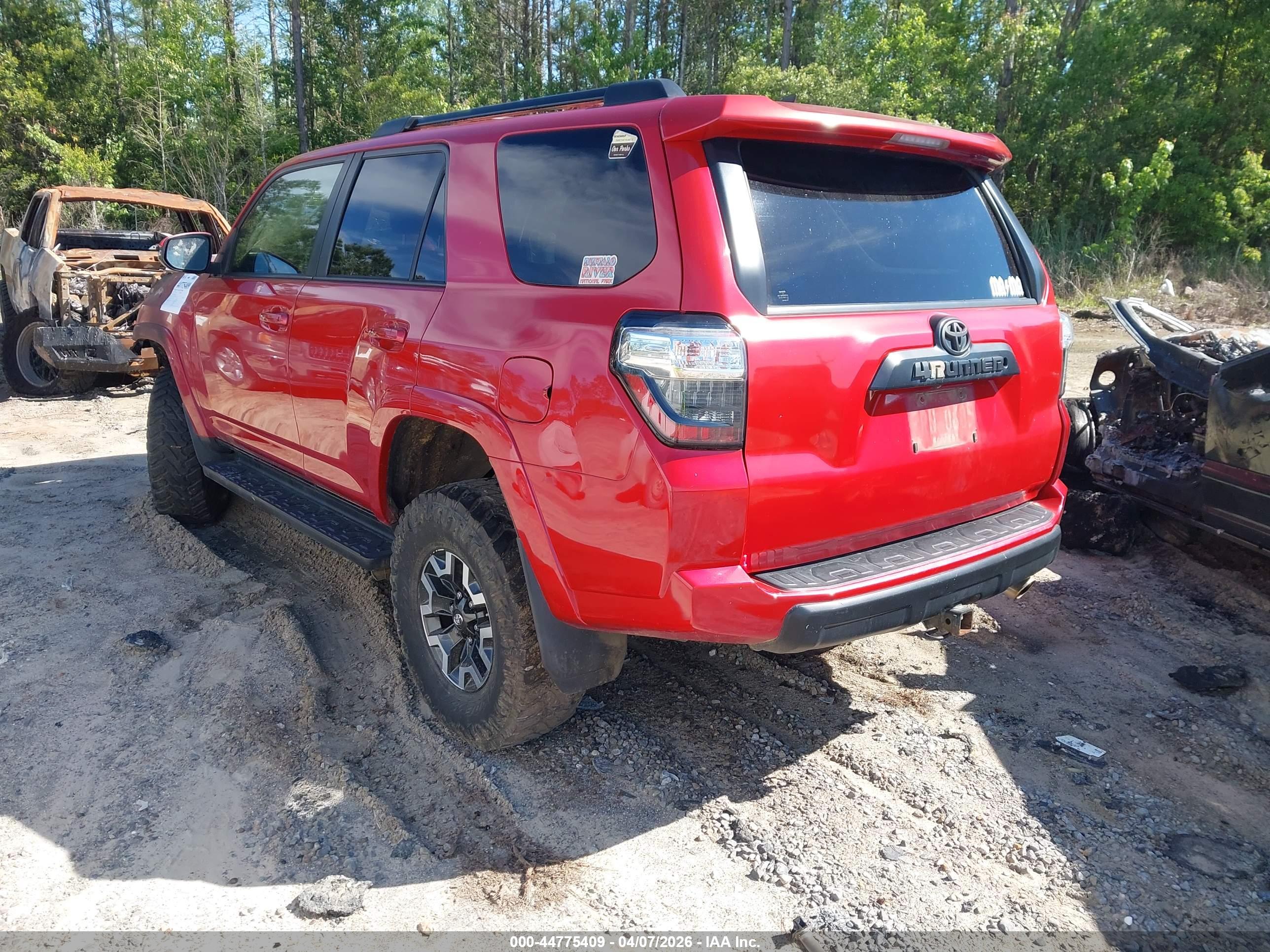 TOYOTA 4RUNNER image 3