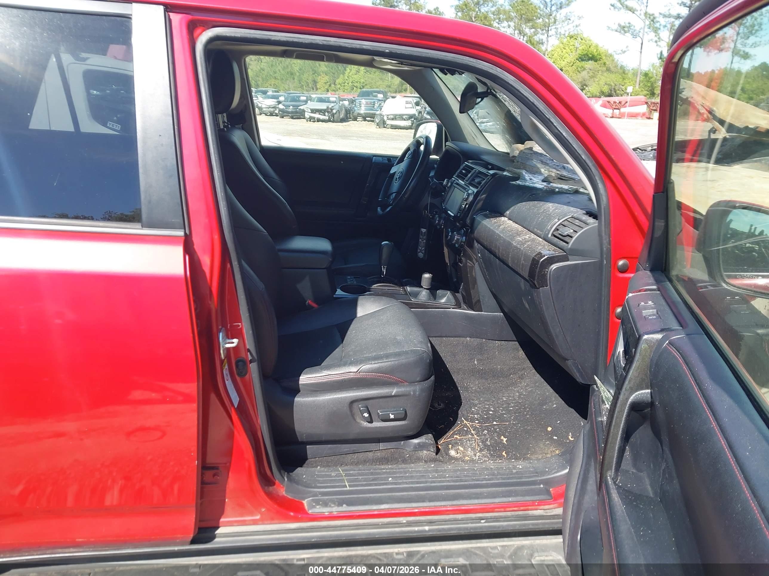 TOYOTA 4RUNNER image 5